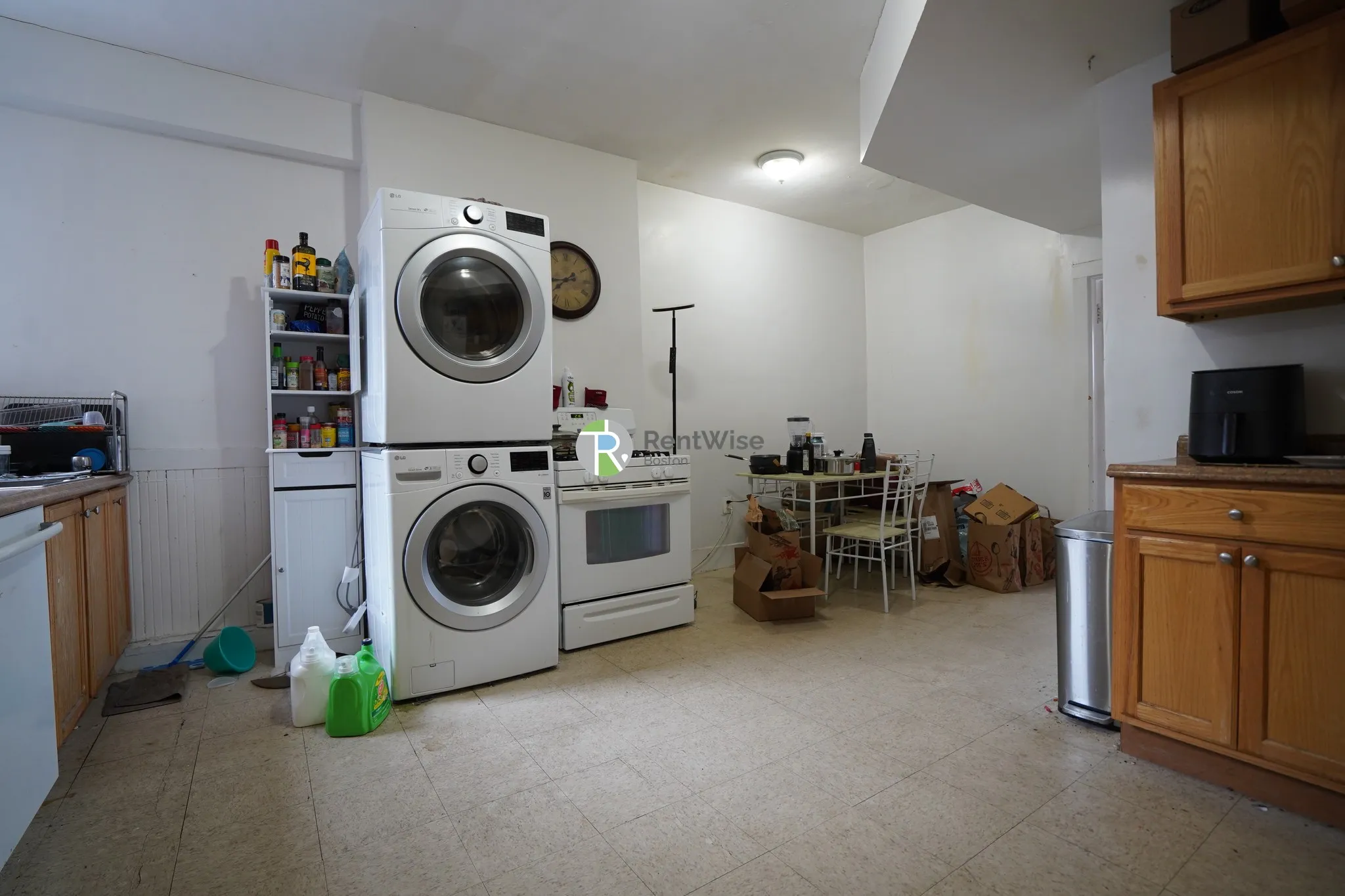 4.5 bed, 2 bath apartment for rent at 174 Harvard St Unit 2, Coolidge Corner — photo 13 of 18