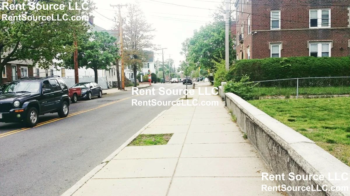 3 bed, 1 bath apartment for rent at 174 Mountain Ave Unit 4, Malden — photo 21 of 22