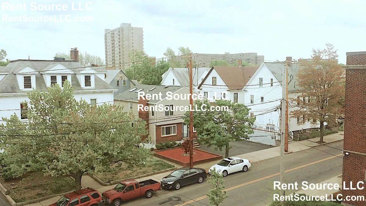 3 bed, 1 bath apartment for rent at 174 Mountain Ave Unit 4, Malden — photo 18 of 22