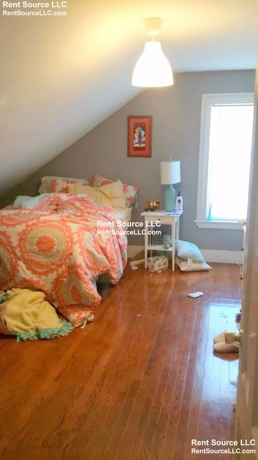 3 bed, 1 bath apartment for rent at 174 Mountain Ave Unit 4, Malden — photo 15 of 22