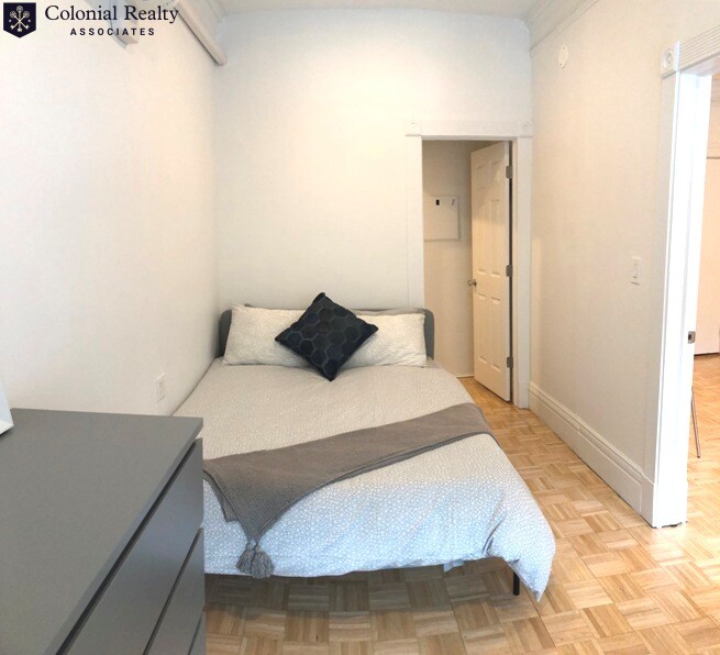 1 bed, 1 bath apartment for rent at 174 Newbury St Unit 1F, Back Bay — photo 6 of 10