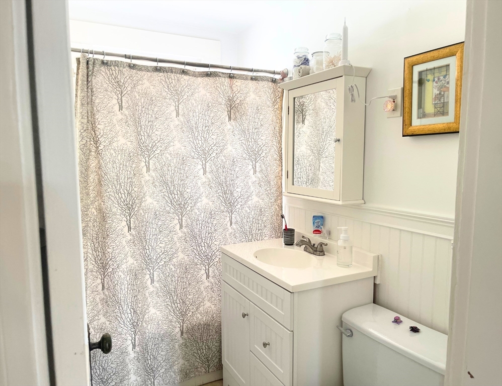 2 bed, 1 bath apartment for rent at 174 Ocean Ave West Unit 2, Salem — photo 21 of 26