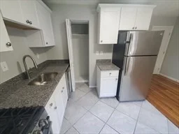 2 bed, 1 bath apartment for rent at 174 Pine St Unit 23, Holbrook — photo 3 of 26