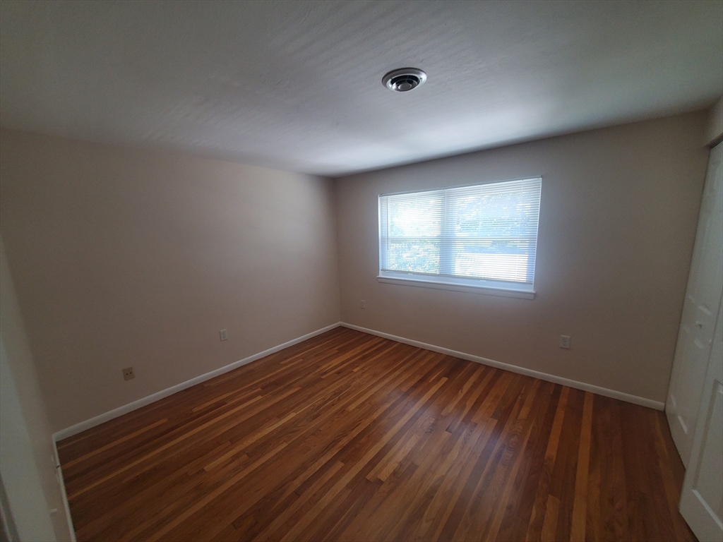 2 bed, 1 bath apartment for rent at 174 Pine St Unit 27, Holbrook — photo 7 of 18