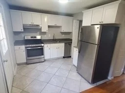 2 bed, 1 bath apartment for rent at 174 Pine St Unit 33, Holbrook — photo 1 of 23