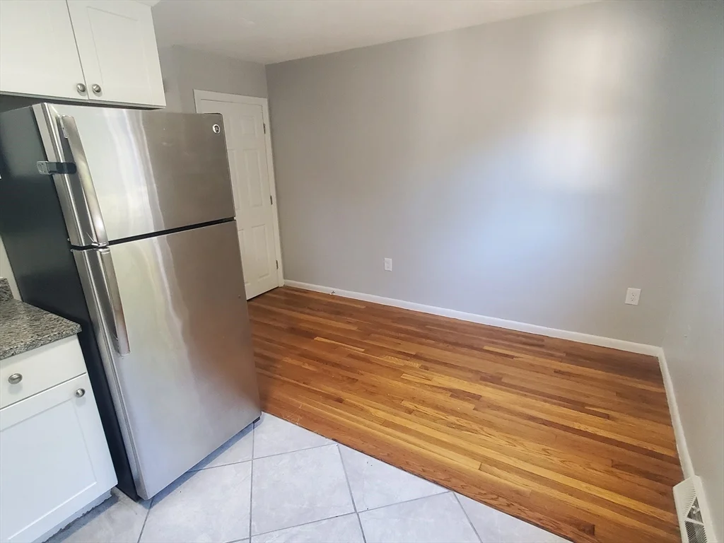 2 bed, 1 bath apartment for rent at 174 Pine St Unit 35, Holbrook — photo 3 of 20