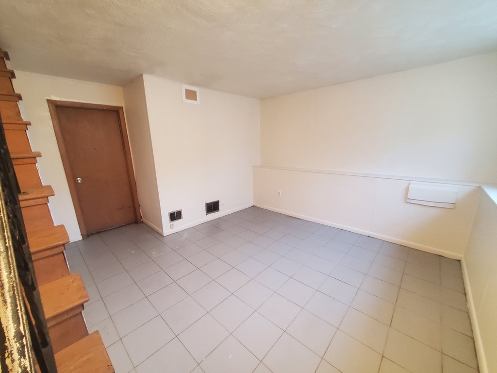 2 bed, 1 bath apartment for rent at 174 Pine St Unit 7, Holbrook — photo 13 of 22