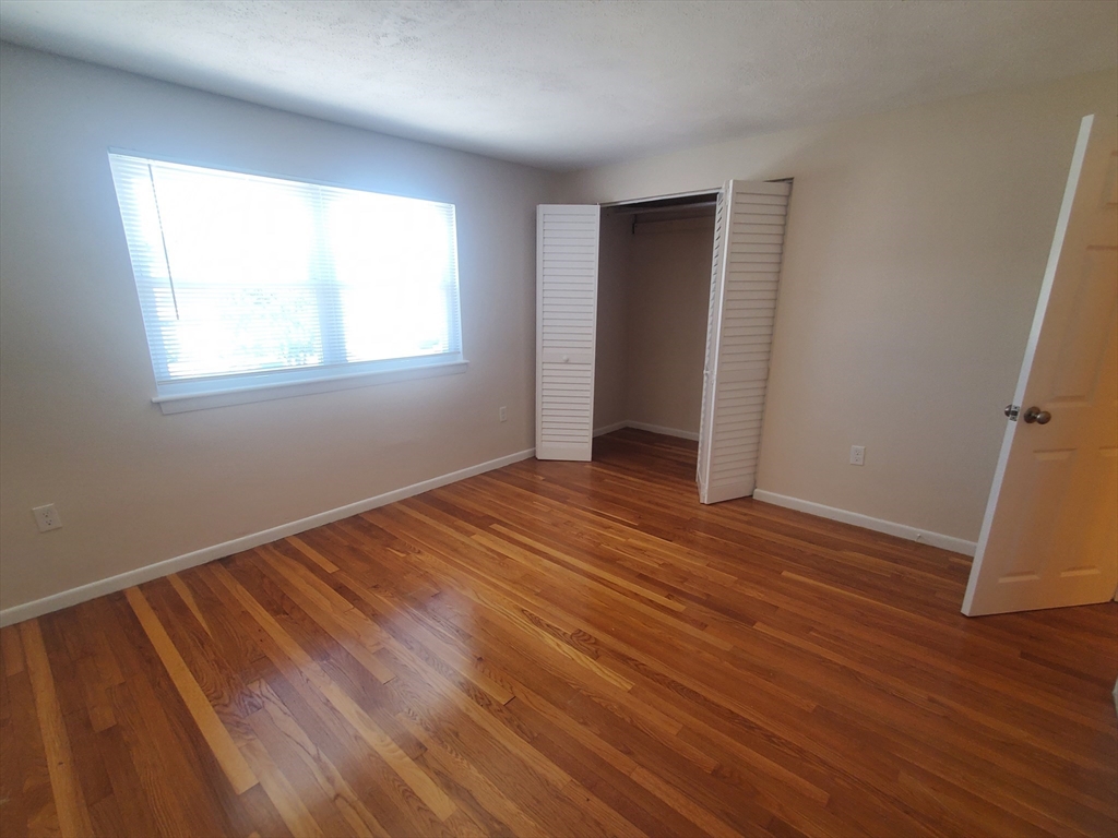 2 bed, 1 bath apartment for rent at 174 Pine St Unit 7, Holbrook — photo 6 of 22