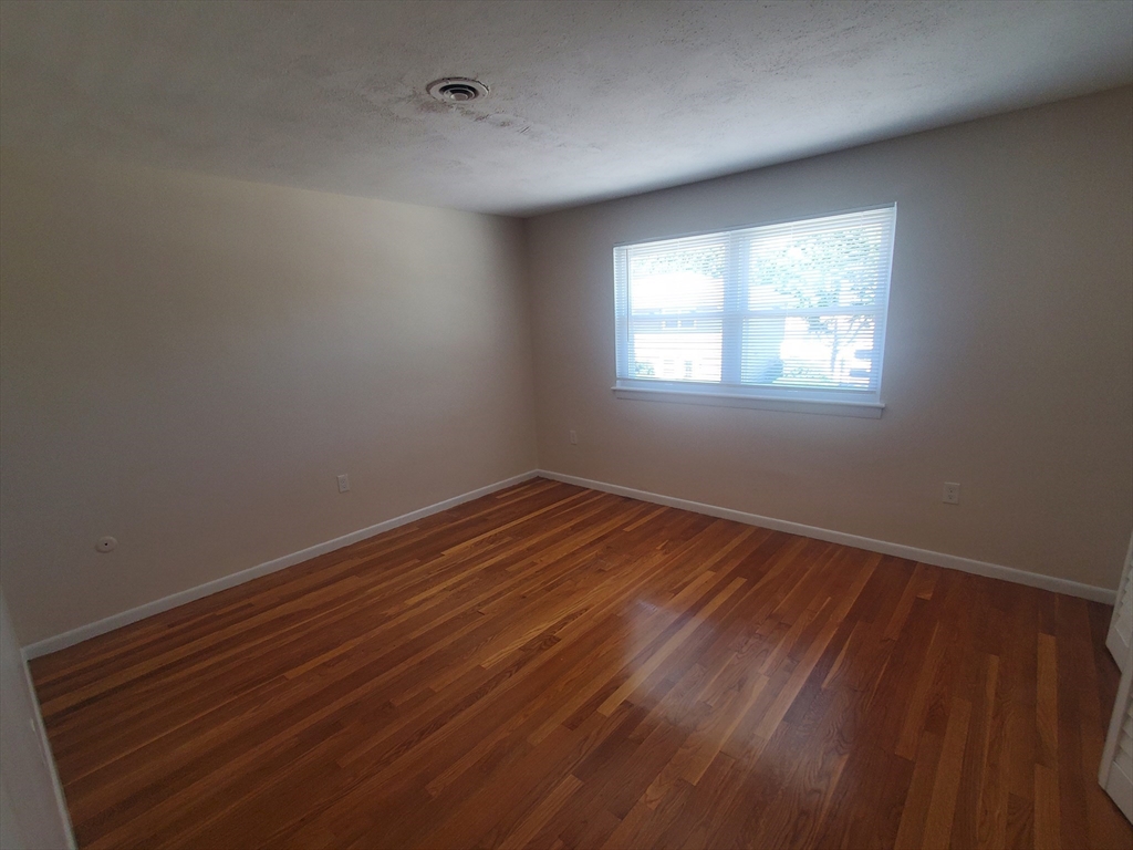2 bed, 1 bath apartment for rent at 174 Pine St Unit 7, Holbrook — photo 10 of 22