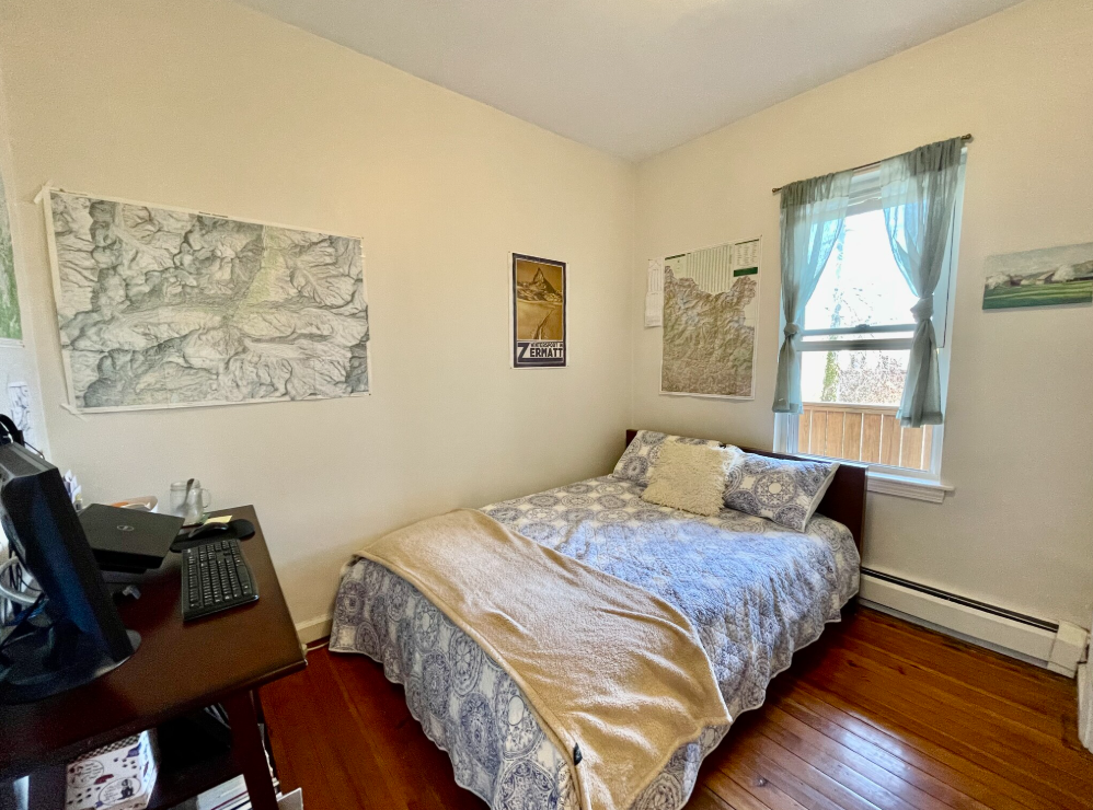 3 bed, 1 bath apartment for rent at 174 Putnam Ave Unit 2, Riverside — photo 7 of 15