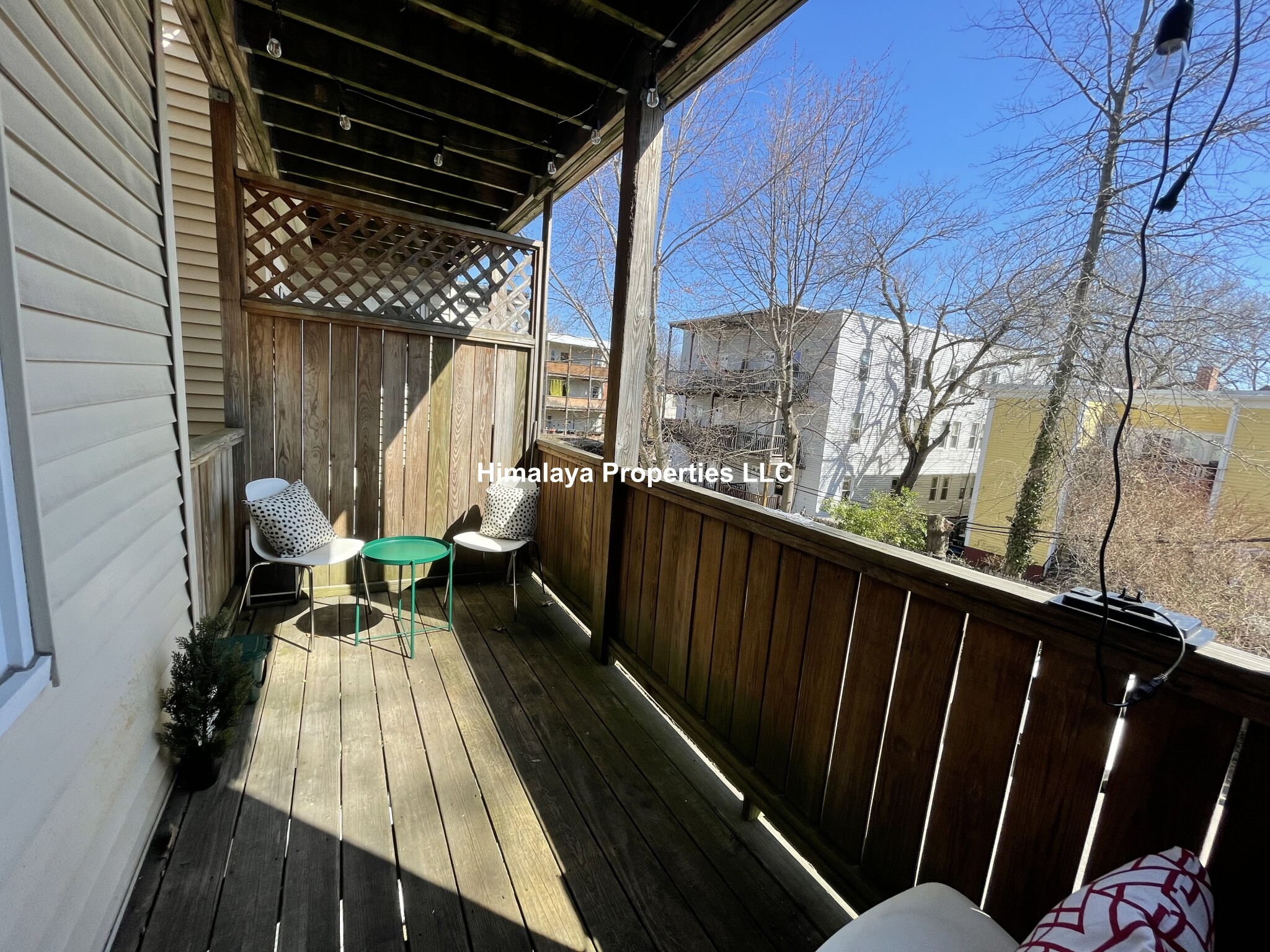 3 bed, 1 bath apartment for rent at 174 Putnam Ave Unit 2, Riverside — photo 14 of 15
