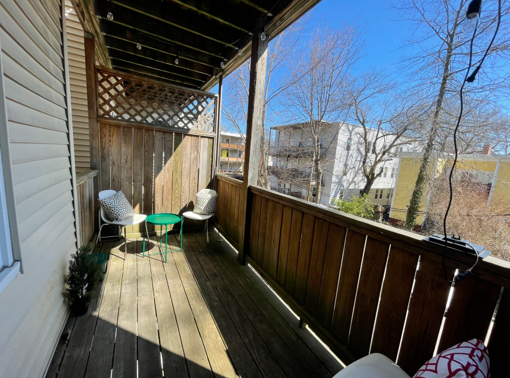 3 bed, 1 bath apartment for rent at 174 Putnam Ave Unit 2, Riverside — photo 11 of 15