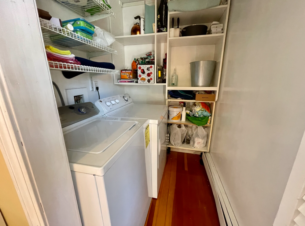 3 bed, 1 bath apartment for rent at 174 Putnam Ave Unit 2, Riverside — photo 5 of 15