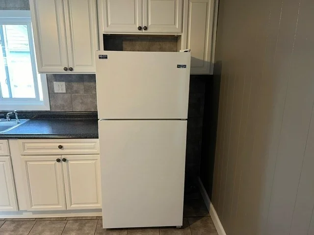 2 bed, 1 bath apartment for rent at 174 Ridge St Unit 3, Fall River — photo 2 of 9