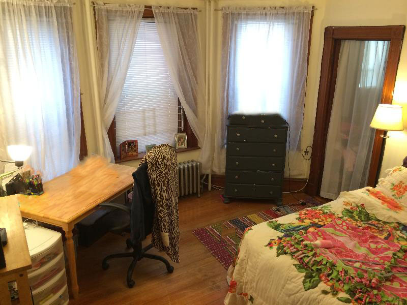 4 bed, 2 bath apartment for rent at 174 Saint Alphonsus St Unit 1, Mission Hill — photo 1 of 5