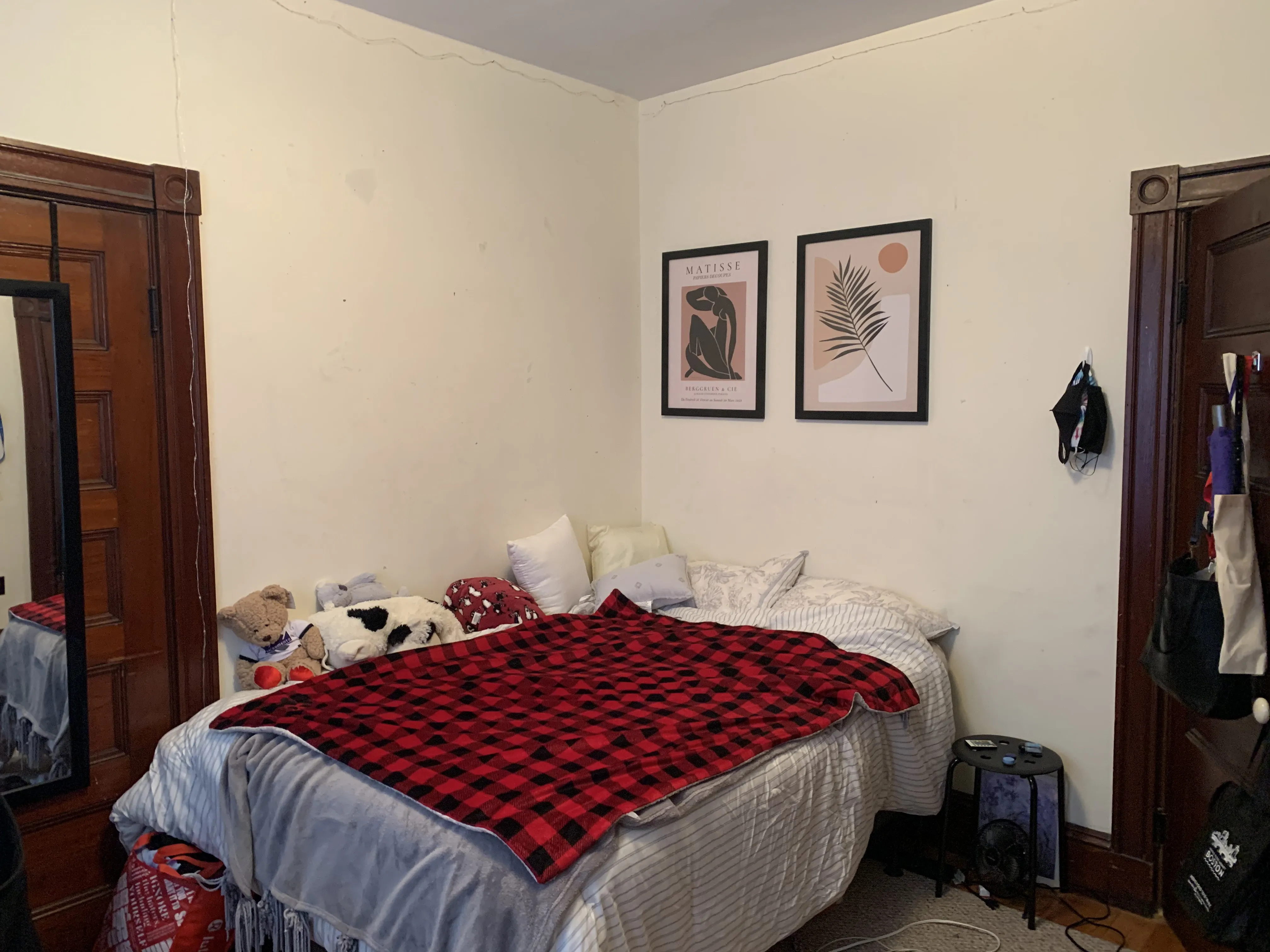 4 bed, 2 bath apartment for rent at 174 Saint Alphonsus St Unit 3, Mission Hill — photo 11 of 17