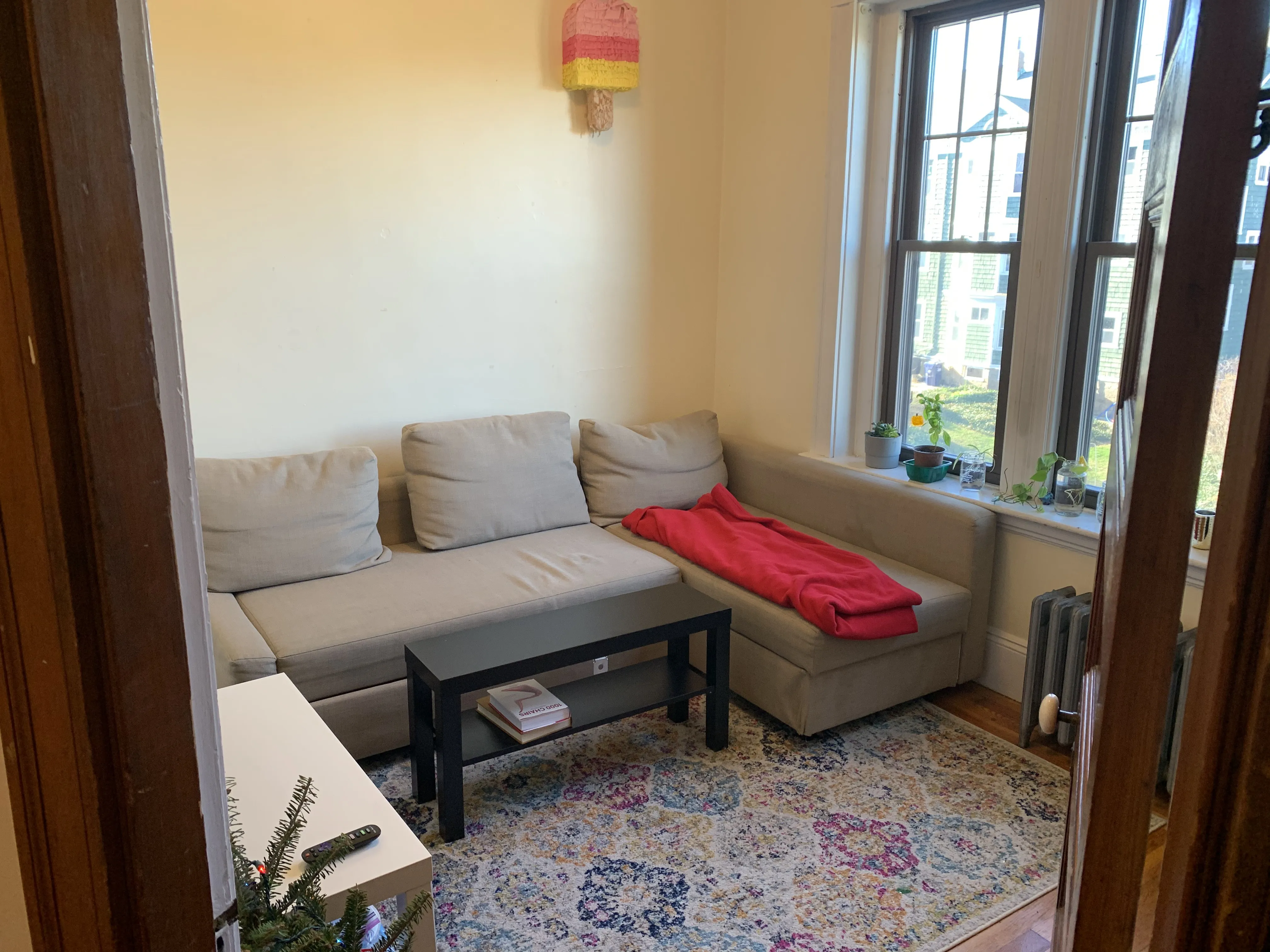 4 bed, 2 bath apartment for rent at 174 Saint Alphonsus St Unit 3, Mission Hill — photo 5 of 17