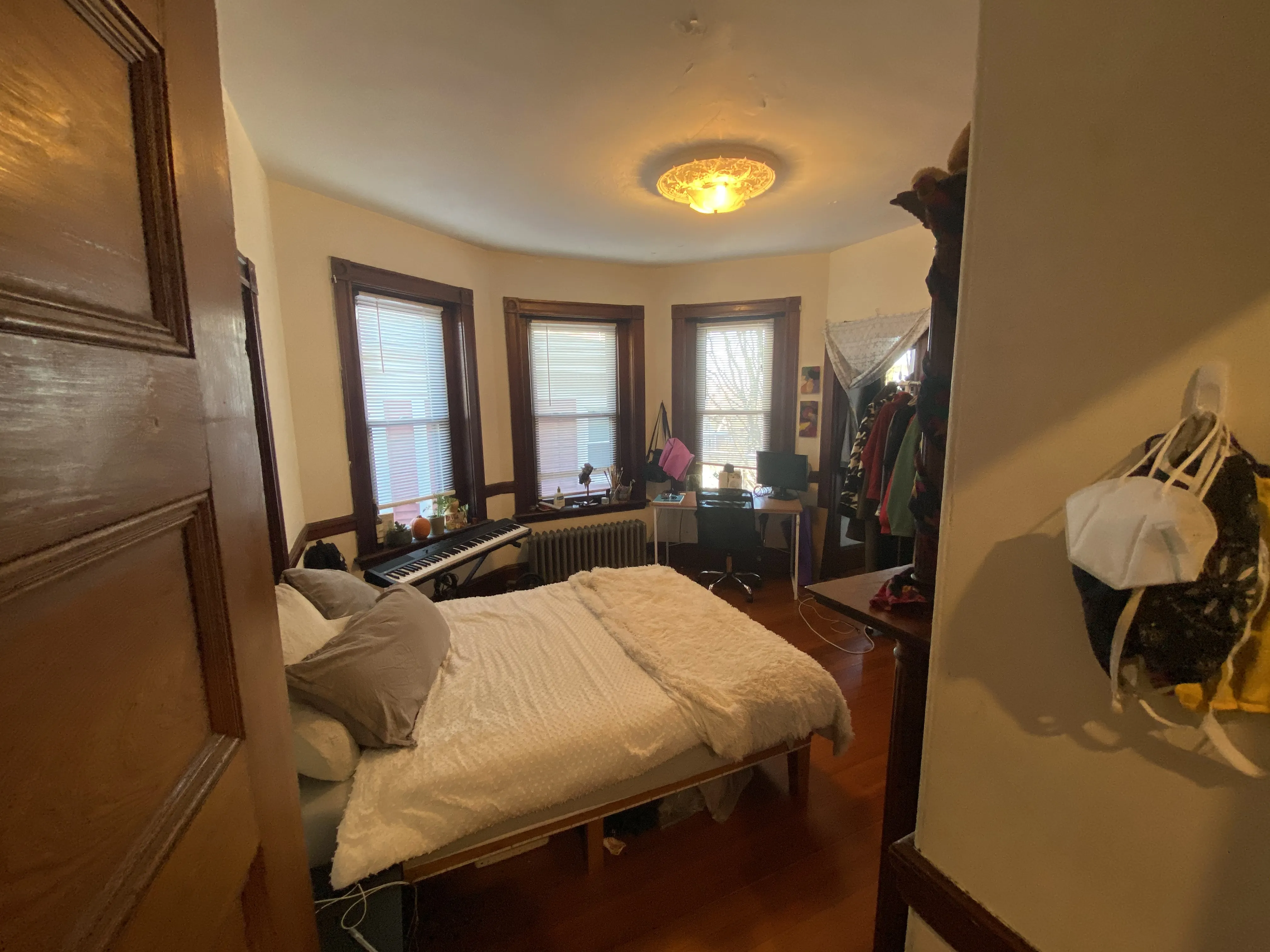 4 bed, 2 bath apartment for rent at 174 Saint Alphonsus St Unit 3, Mission Hill — photo 12 of 17