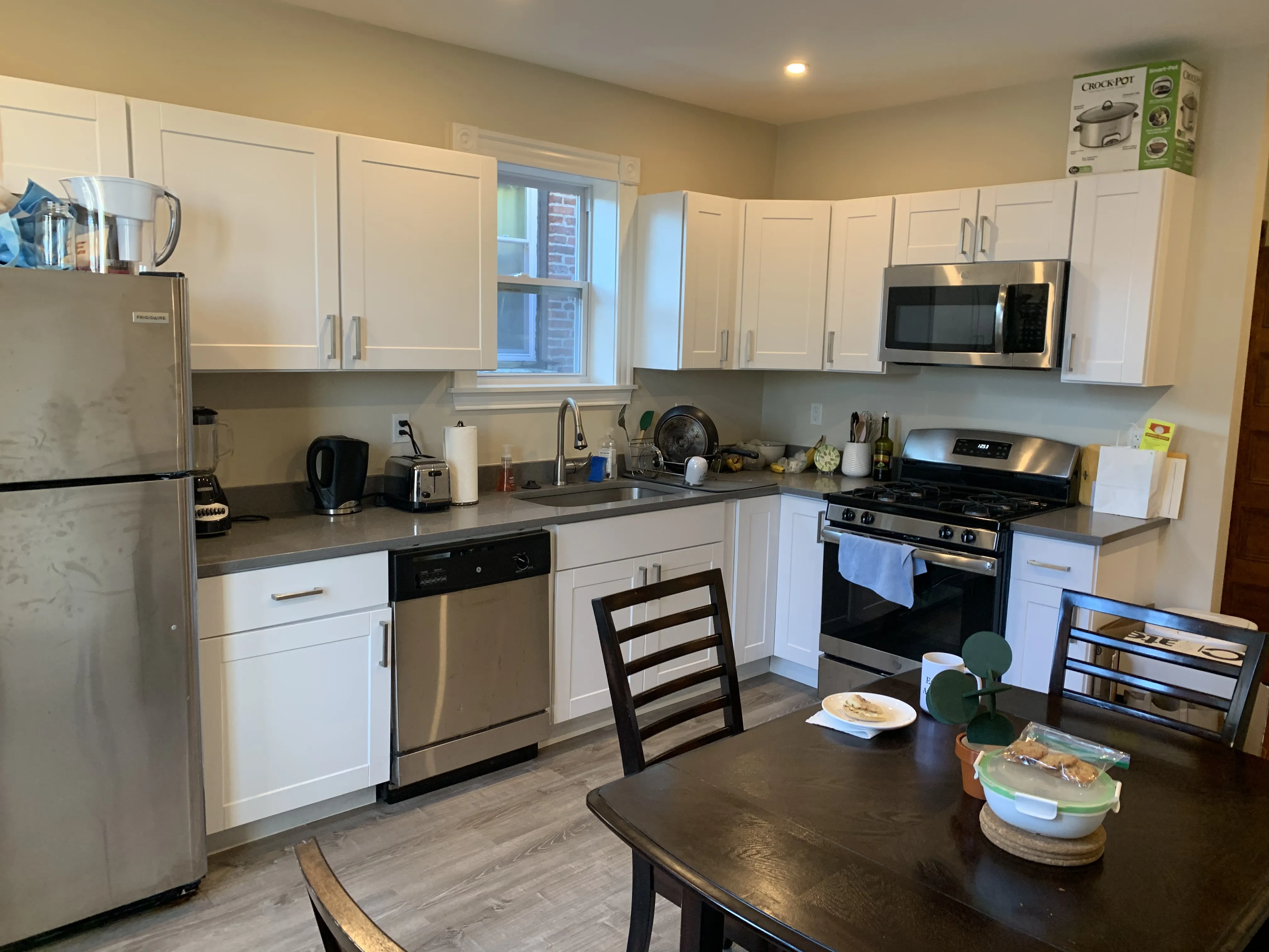 4 bed, 2 bath apartment for rent at 174 Saint Alphonsus St Unit 3, Mission Hill — photo 1 of 17