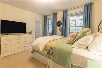 1 bed, 1 bath apartment for rent at 174 West Brookline St Unit 2, Columbus — photo 9 of 13