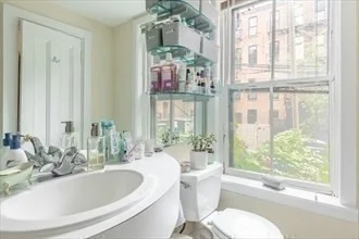 1 bed, 1 bath apartment for rent at 174 West Brookline St Unit 2, Columbus — photo 10 of 13