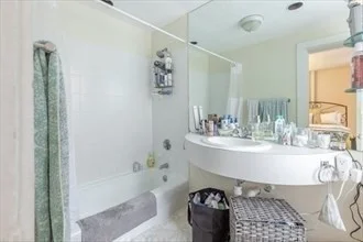 1 bed, 1 bath apartment for rent at 174 West Brookline St Unit 2, Columbus — photo 11 of 13