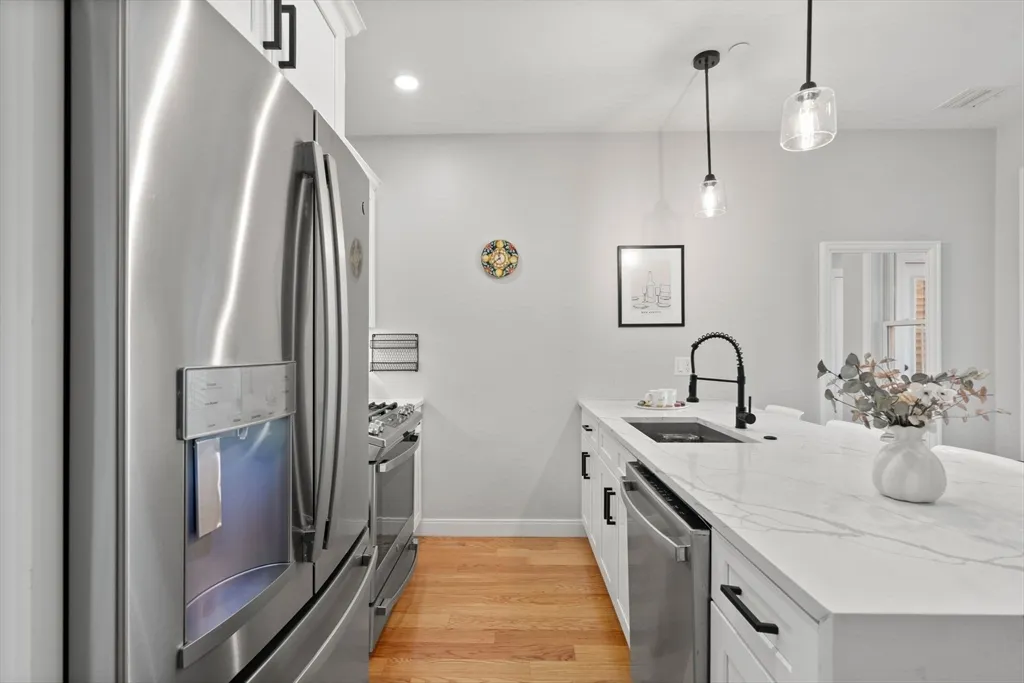 1 bed, 1 bath apartment for rent at 174 West Seventh St Unit 2, South Boston — photo 3 of 28