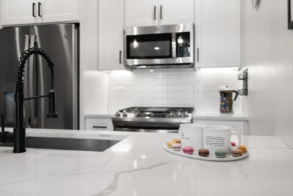 1 bed, 1 bath apartment for rent at 174 West Seventh St Unit 2, South Boston — photo 14 of 28