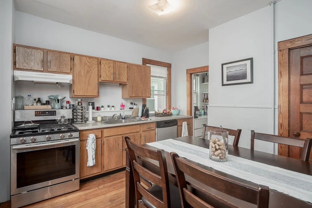3 bed, 1 bath apartment for rent at 1740 Columbia Rd Unit 1, South Boston — photo 7 of 36
