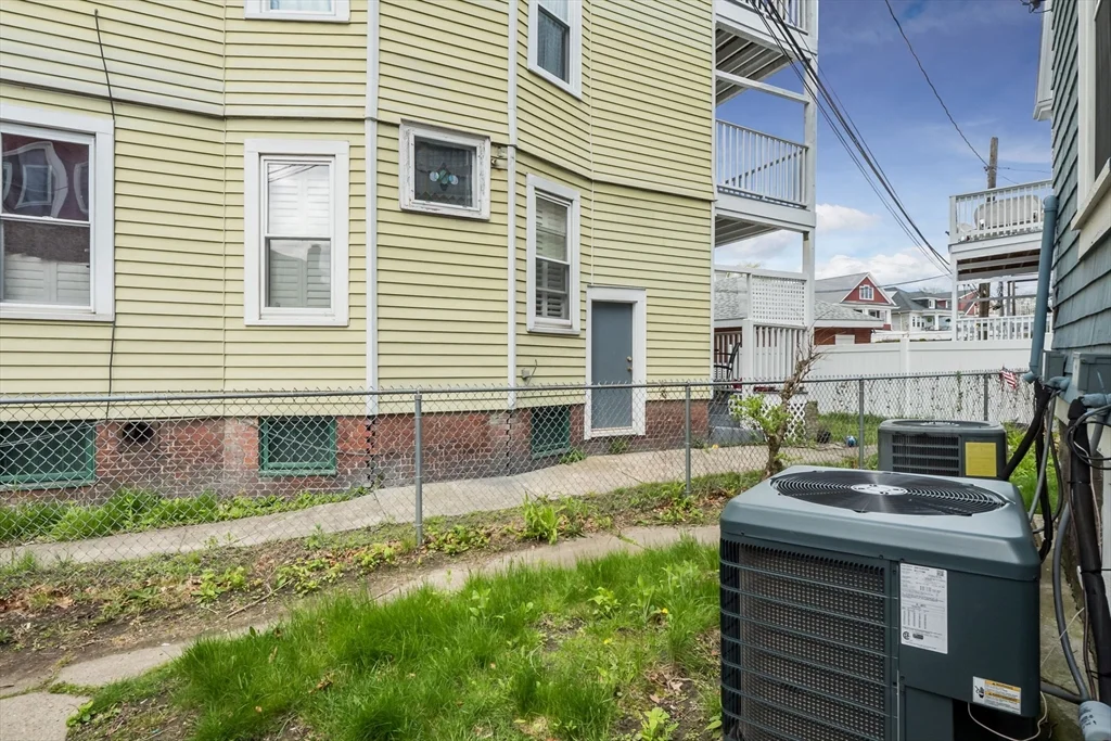 3 bed, 1 bath apartment for rent at 1740 Columbia Rd Unit 1, South Boston — photo 31 of 36
