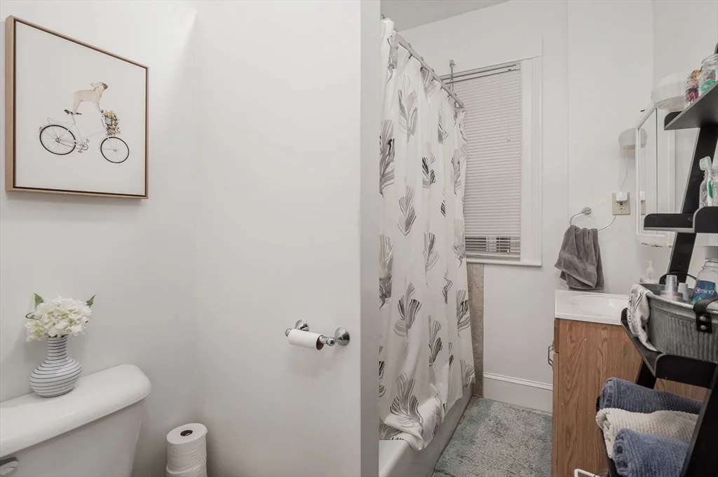 3 bed, 1 bath apartment for rent at 1740 Columbia Rd Unit 1, South Boston — photo 12 of 36