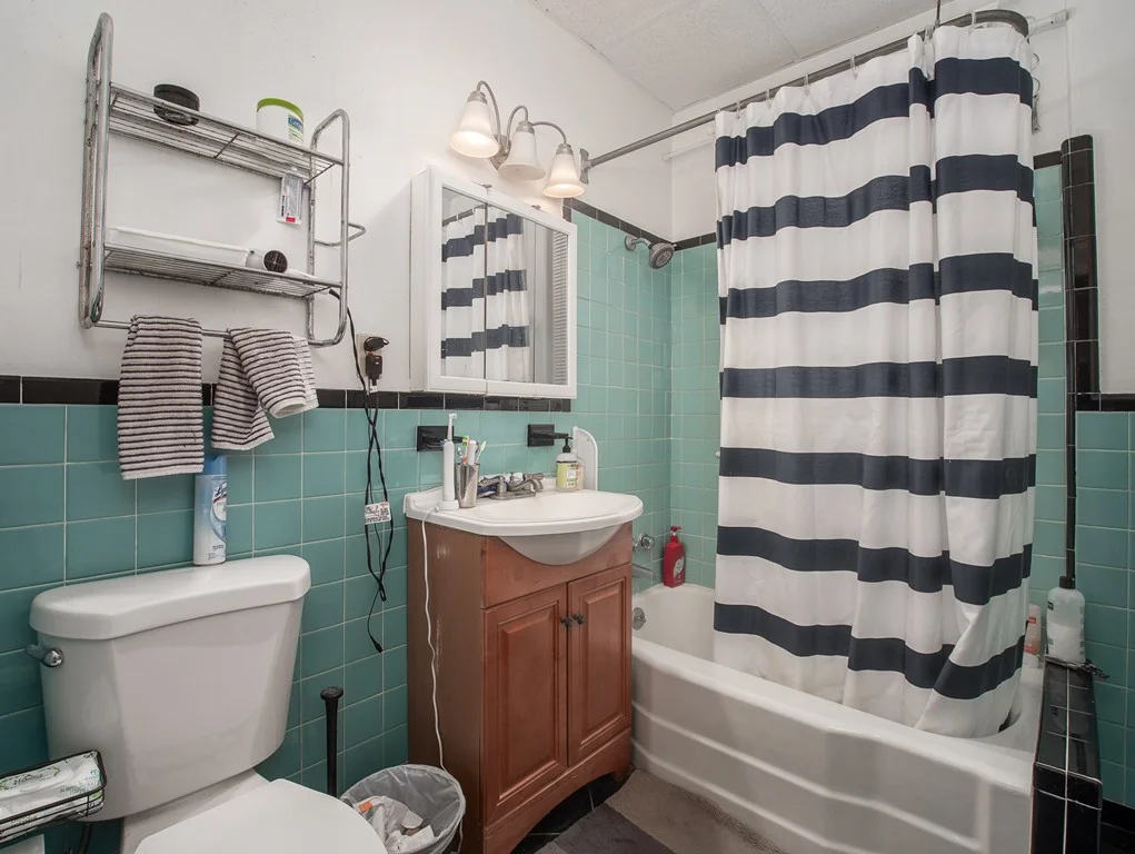 2 bed, 1 bath apartment for rent at 1740 Columbia Rd Unit 2, South Boston — photo 4 of 22