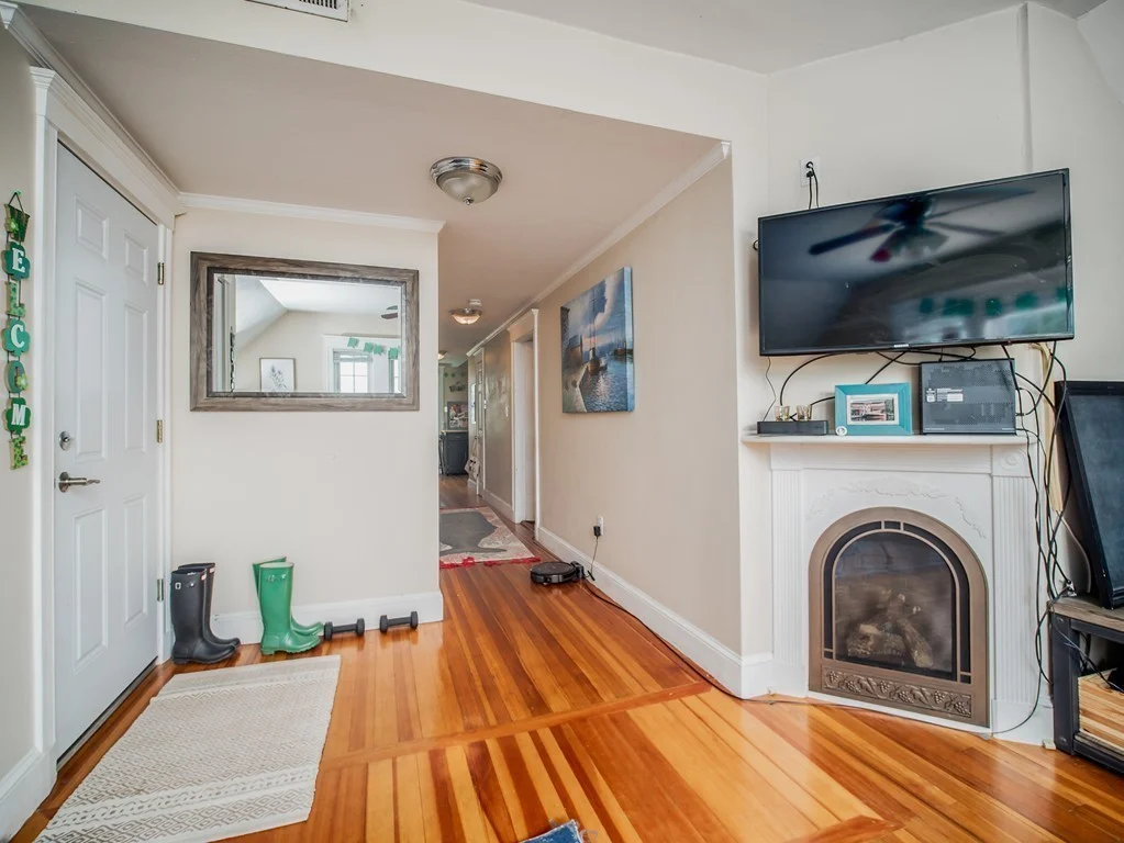 2 bed, 1 bath apartment for rent at 1740 Columbia Rd Unit 3, South Boston — photo 6 of 20
