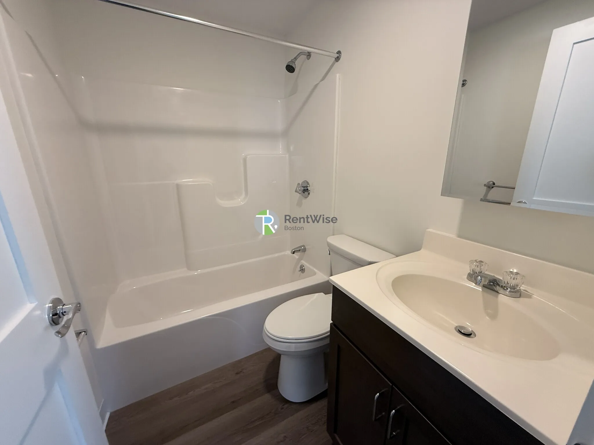 2 bed, 1 bath apartment for rent at 1741 Washington St Unit 13, Braintree — photo 16 of 20