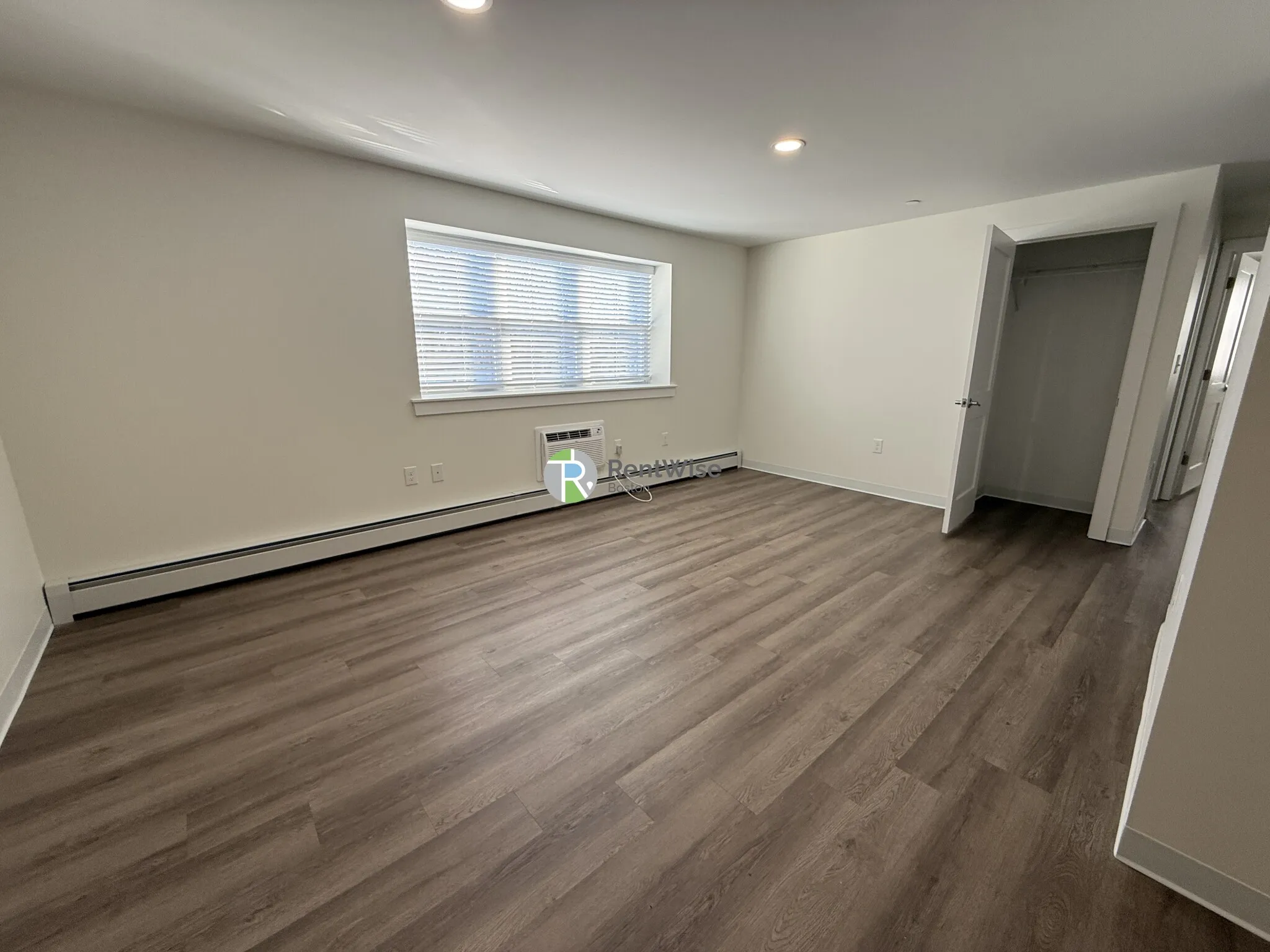 2 bed, 1 bath apartment for rent at 1741 Washington St Unit 13, Braintree — photo 5 of 20