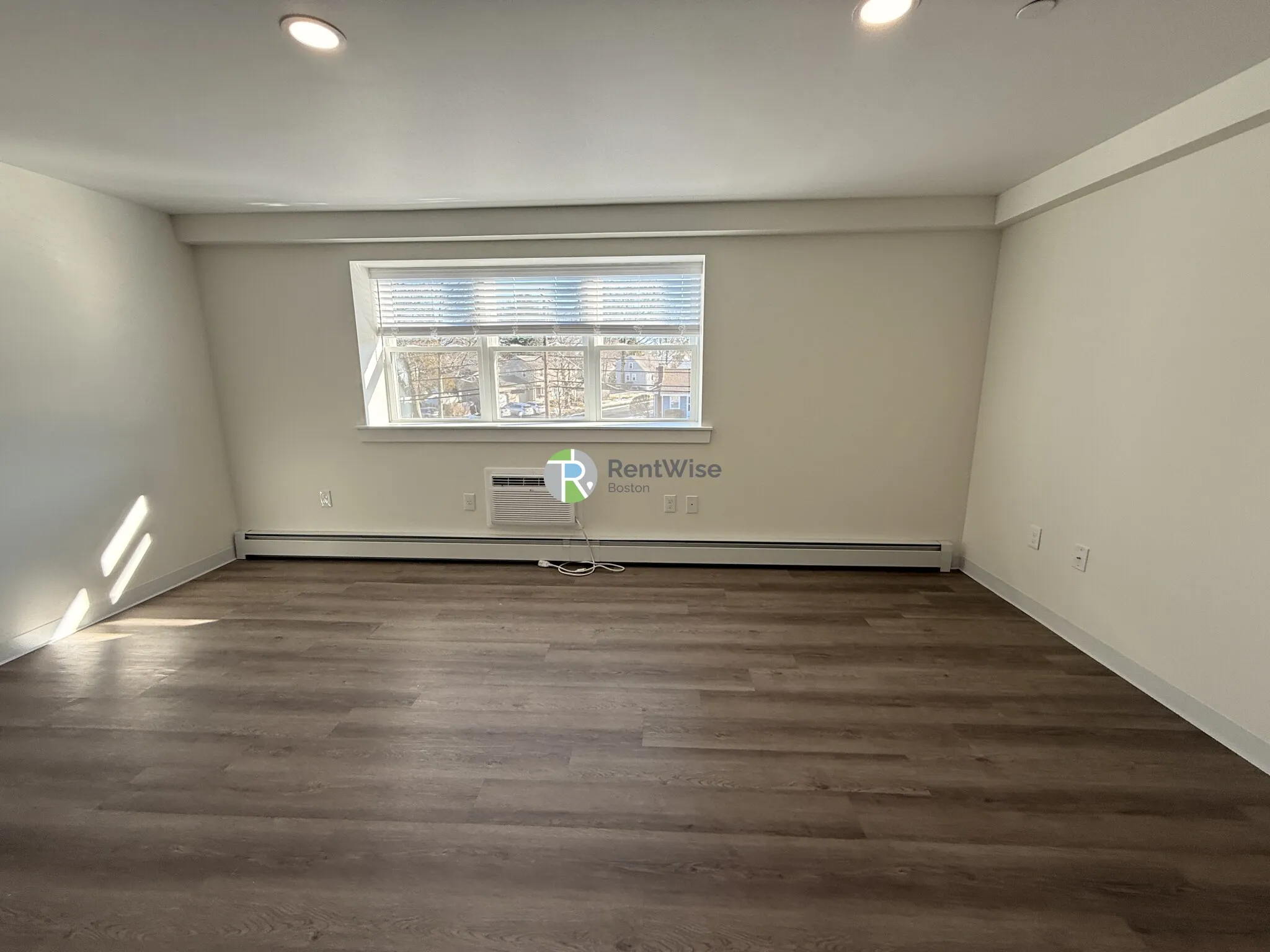 2 bed, 1 bath apartment for rent at 1741 Washington St Unit 16, Braintree — photo 6 of 17