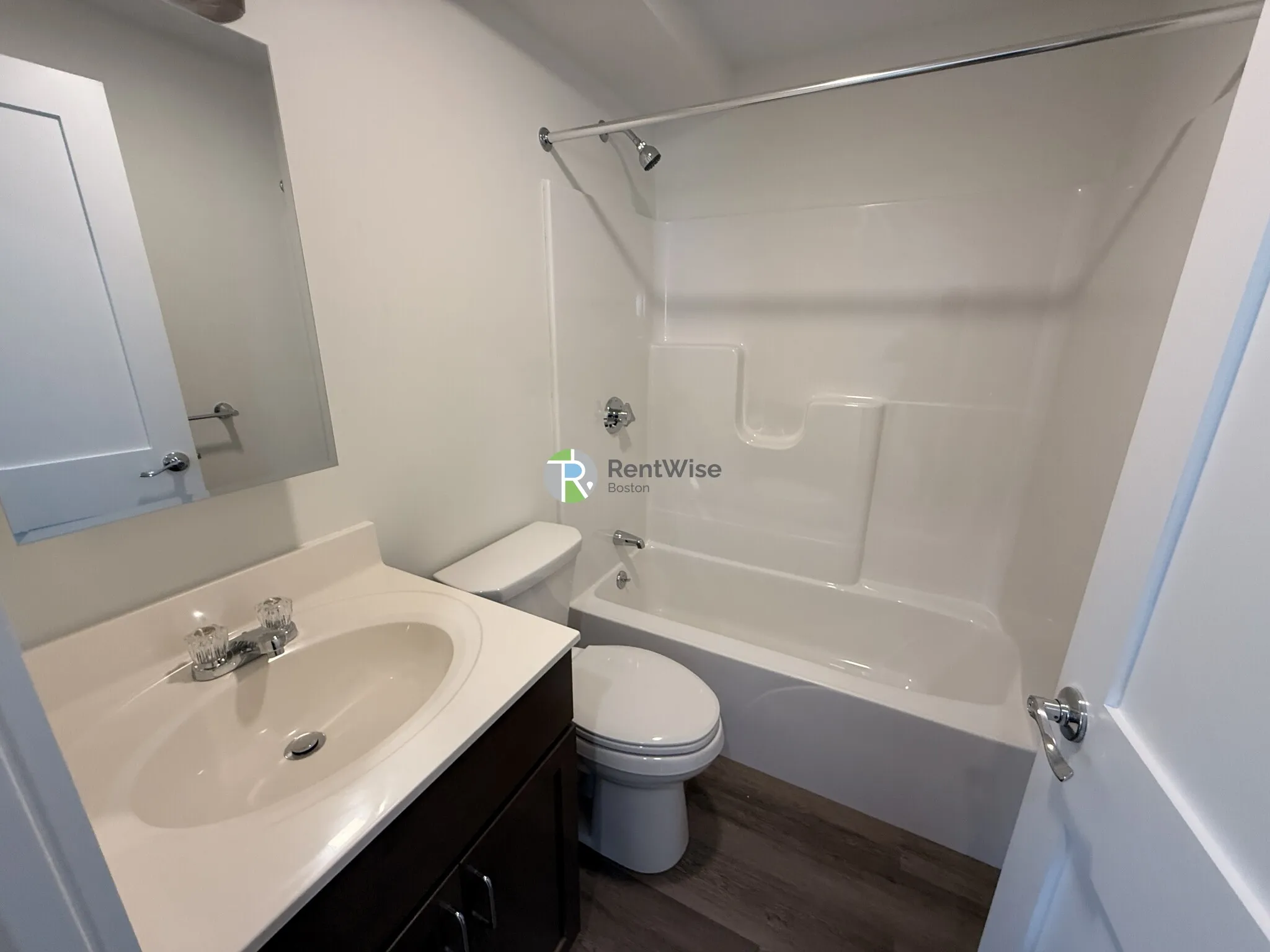 2 bed, 1 bath apartment for rent at 1741 Washington St Unit 16, Braintree — photo 8 of 17