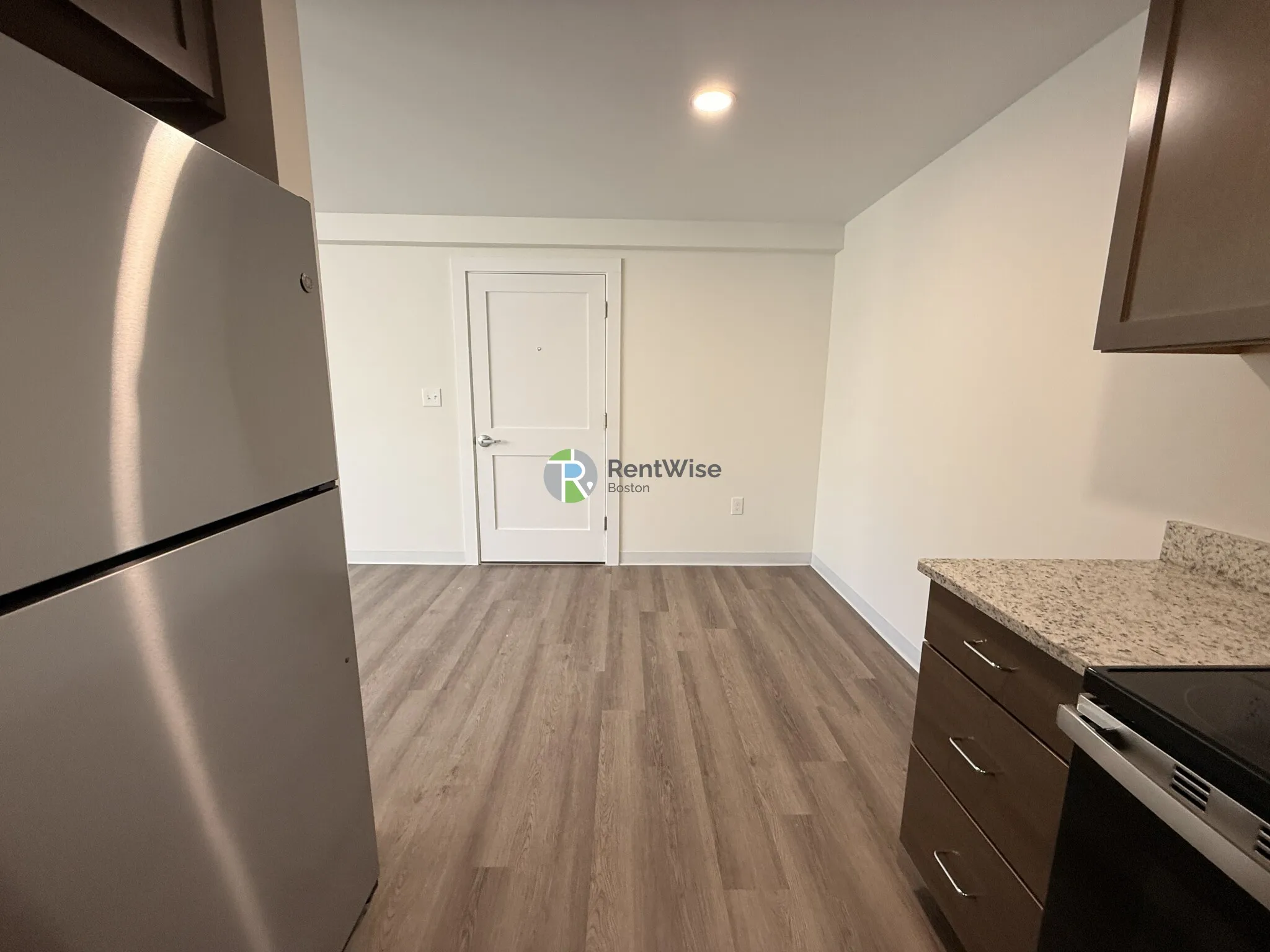 2 bed, 1 bath apartment for rent at 1741 Washington St Unit 16, Braintree — photo 5 of 17