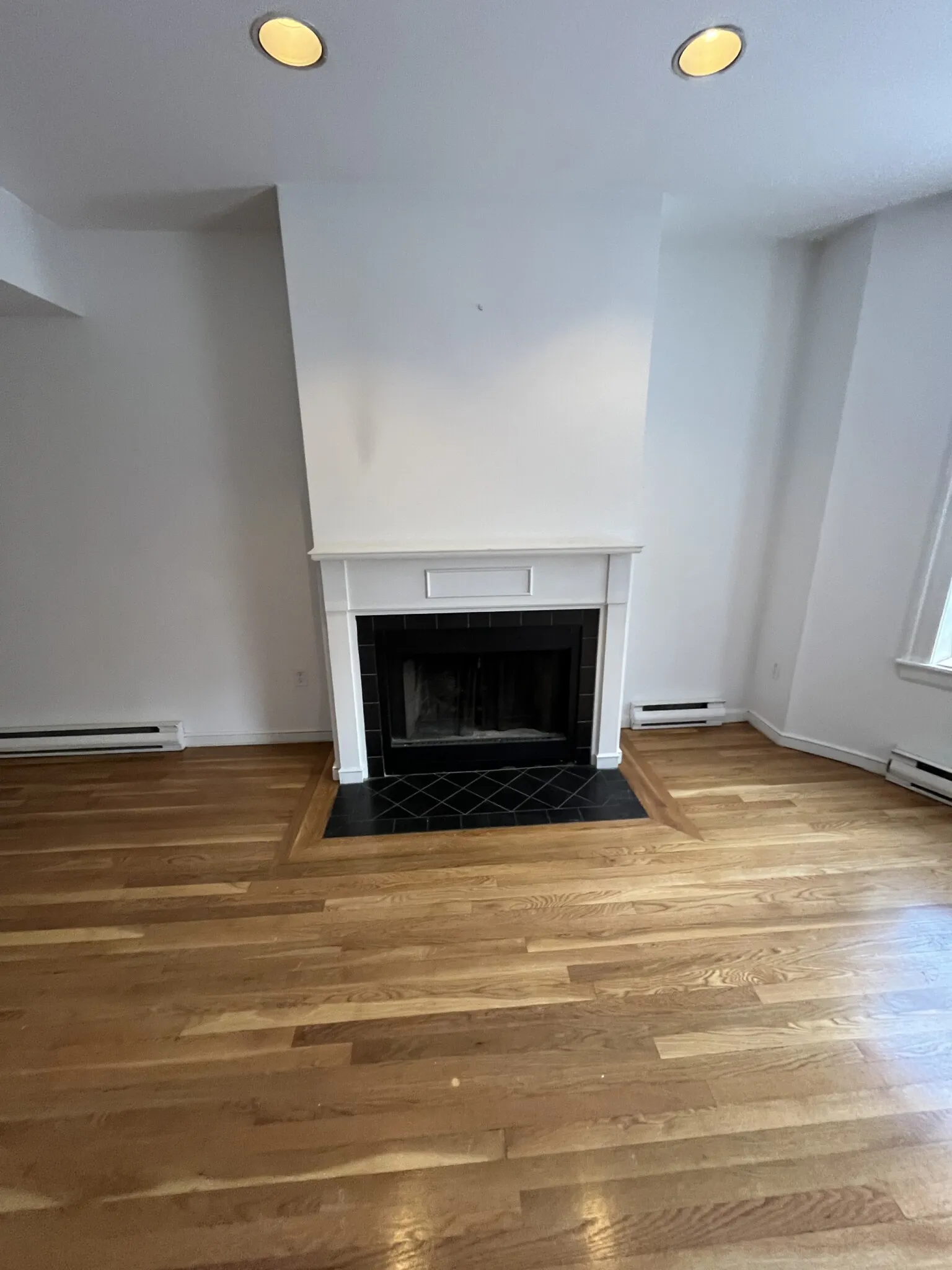 3 bed, 1 bath apartment for rent at 1742 Washington St Unit 1, South End — photo 2 of 12