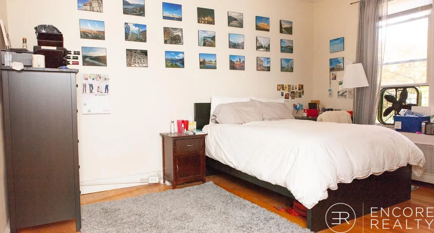 6 bed, 2.5 bath apartment for rent at 1743 Commonwealth Ave Unit 0, Brighton — photo 11 of 29