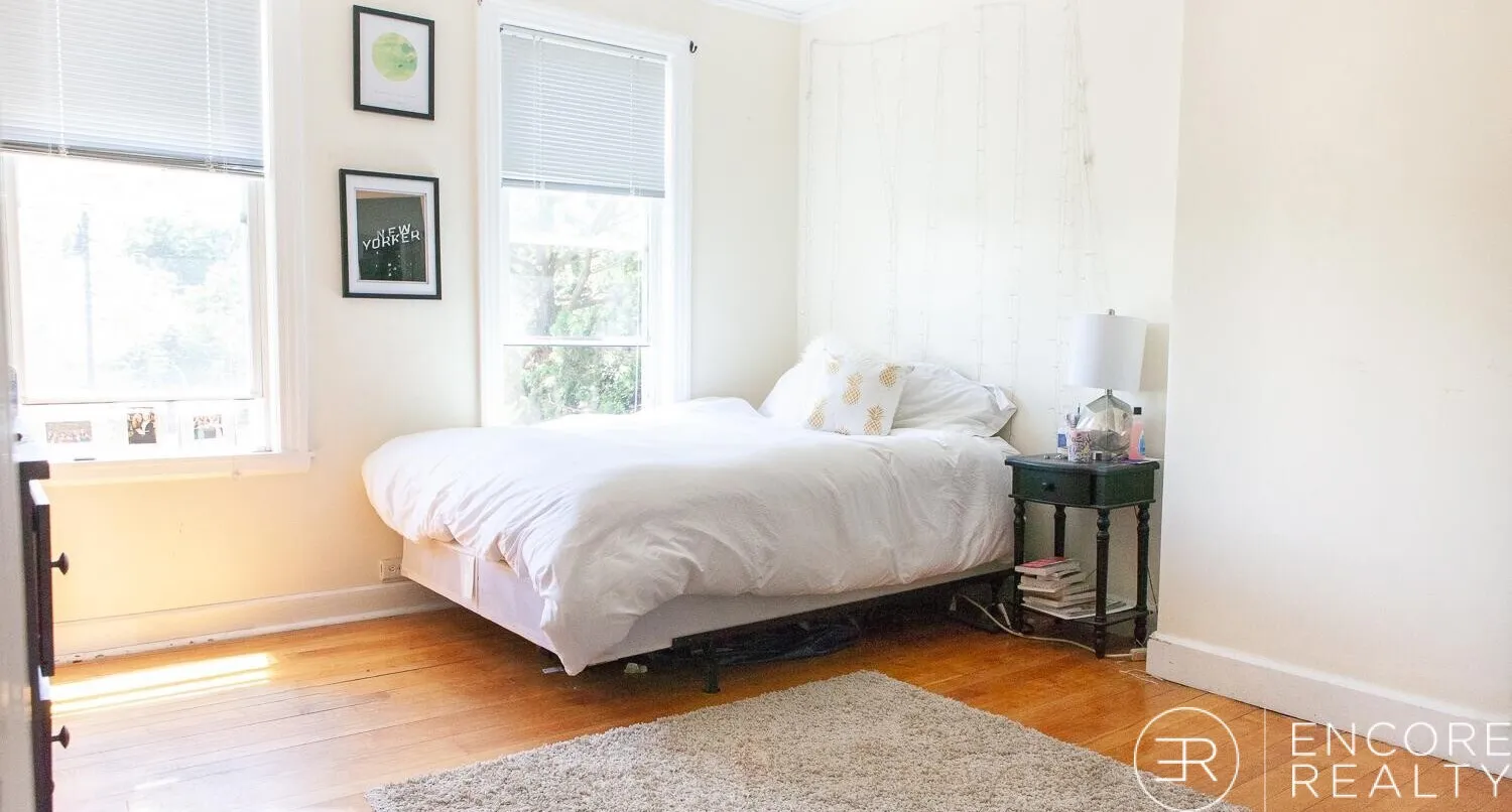 6 bed, 2.5 bath apartment for rent at 1743 Commonwealth Ave Unit 0, Brighton — photo 5 of 29