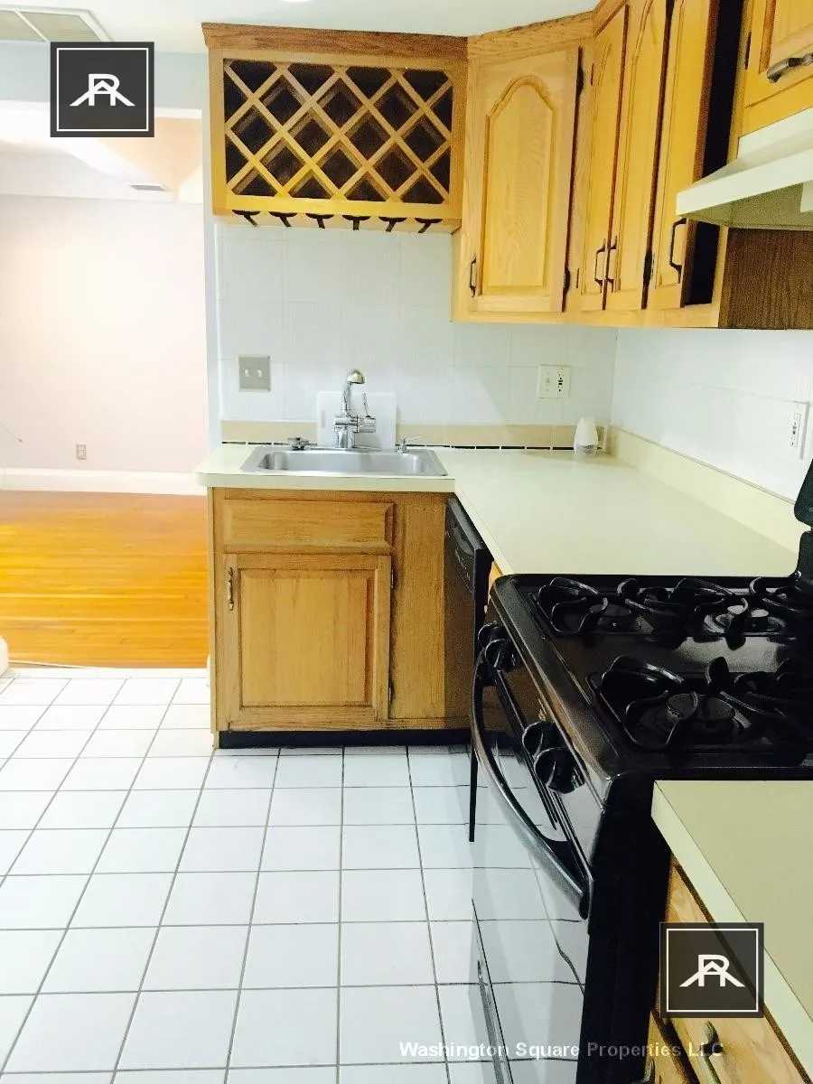 2 bed, 1 bath apartment for rent at 1746 Commonwealth Ave Unit 1, Brighton — photo 3 of 6