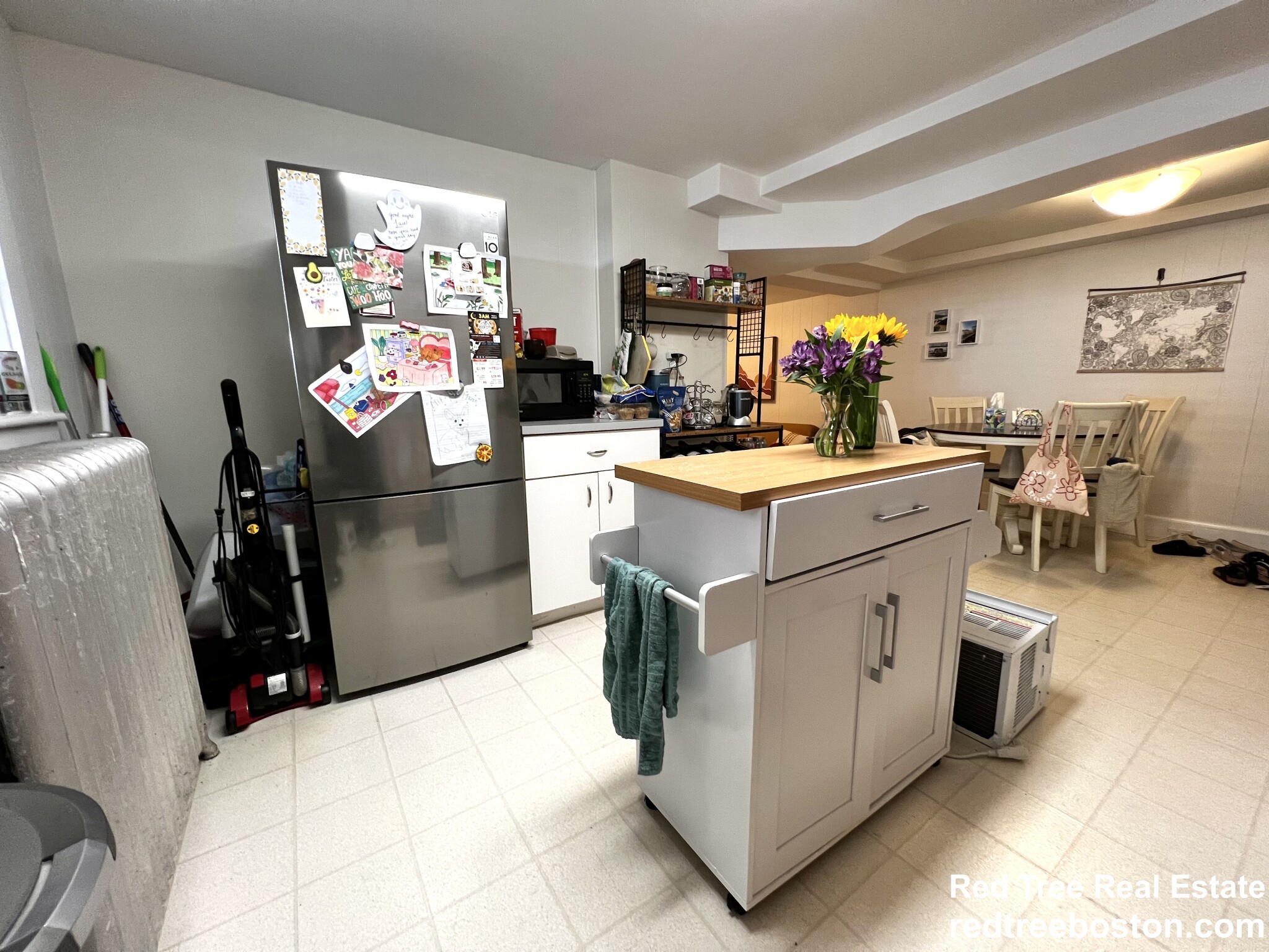 2 bed, 1 bath apartment for rent at 1748 Beacon St Unit 10, Brookline — photo 2 of 16