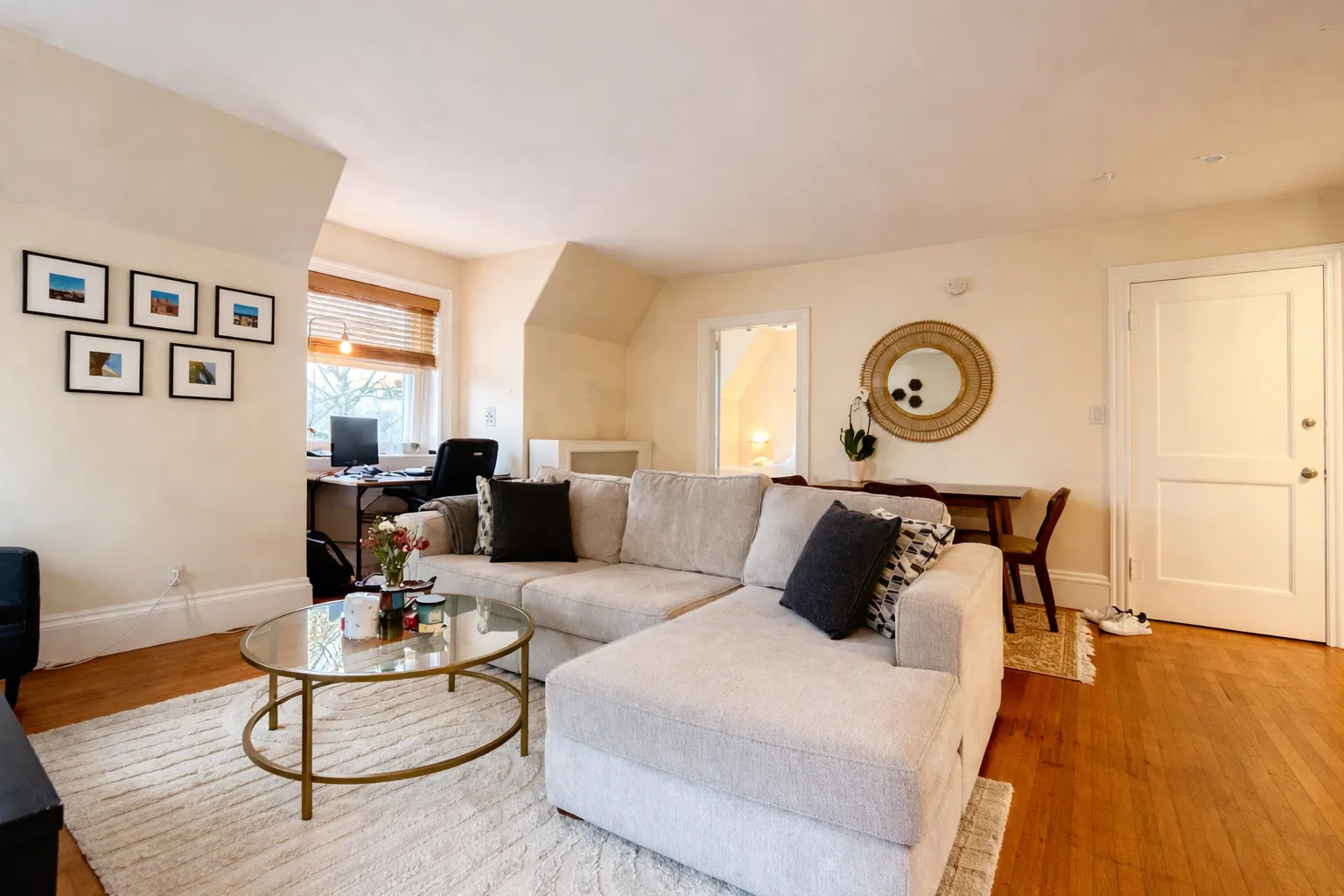 1 bed, 1 bath apartment for rent at 1748 Beacon St Unit 7, Brookline
