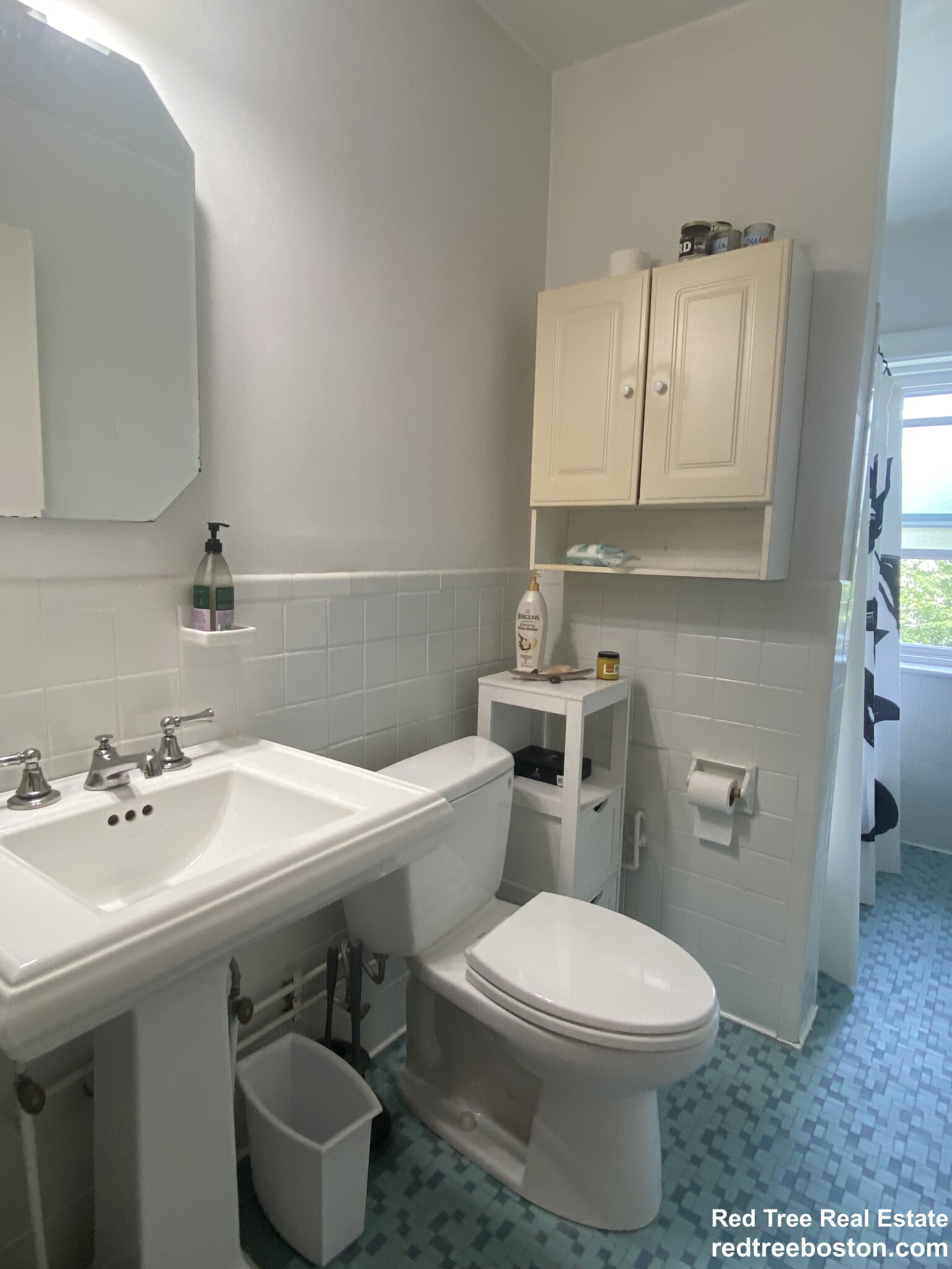Studio bed, 1 bath apartment for rent at 1748 Beacon St Unit 9, Brookline — photo 11 of 27