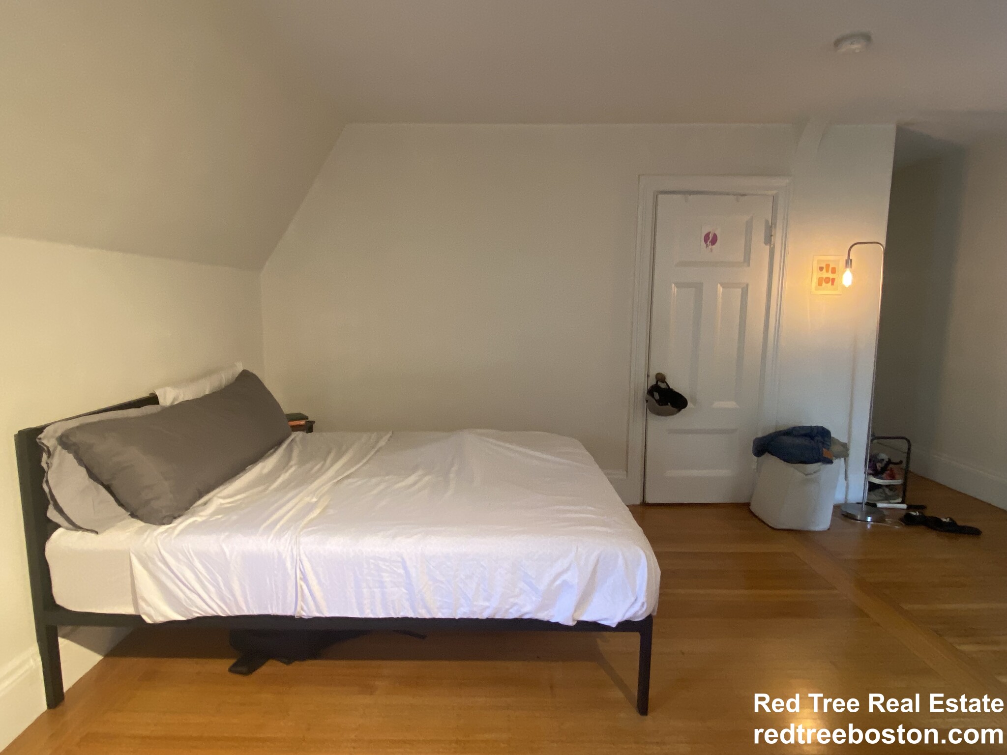 Studio bed, 1 bath apartment for rent at 1748 Beacon St Unit 9, Brookline — photo 10 of 27