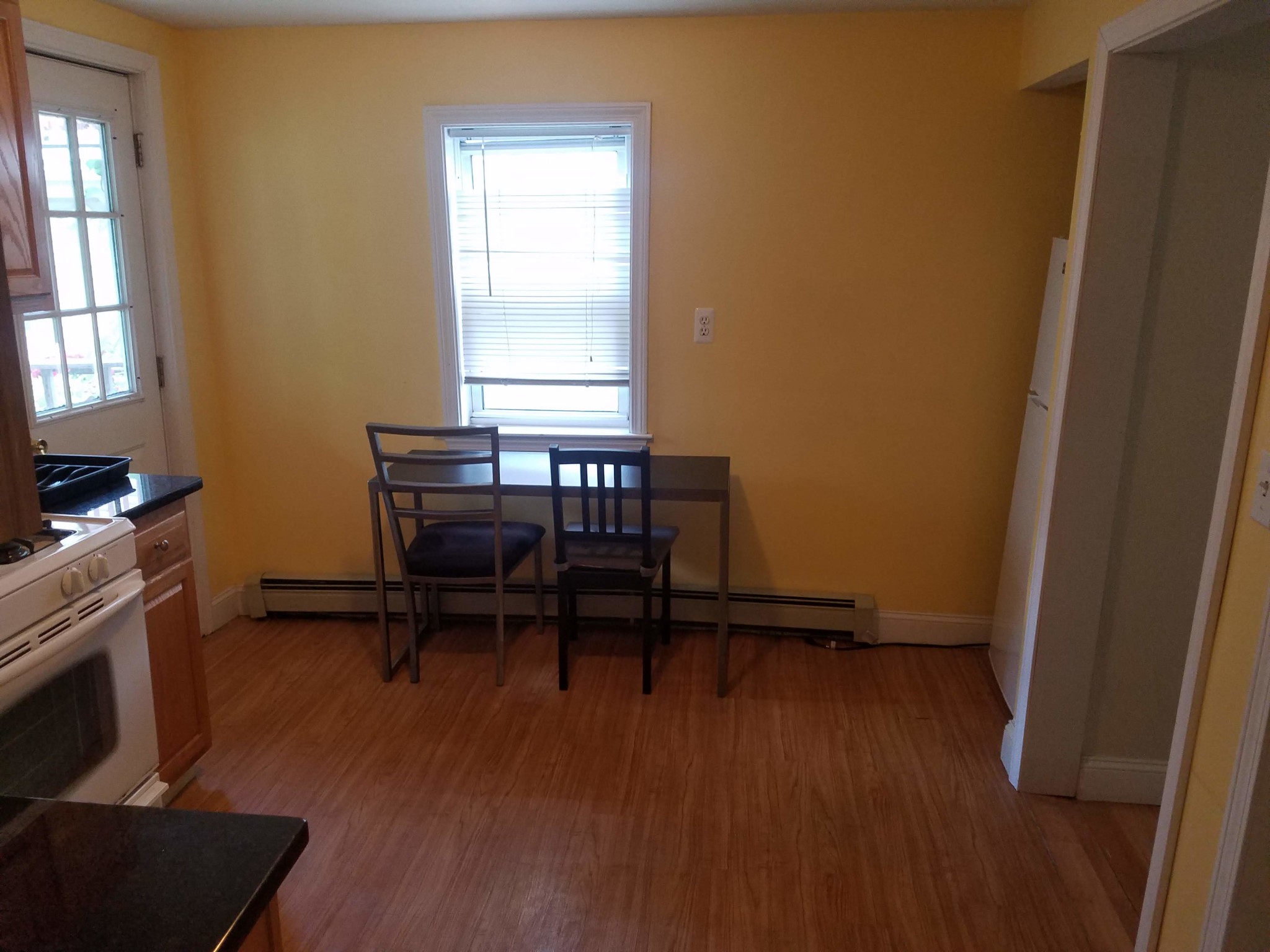 2 bed, 1 bath apartment for rent at 175 3rd St Unit 1, Kendall Square — photo 3 of 14