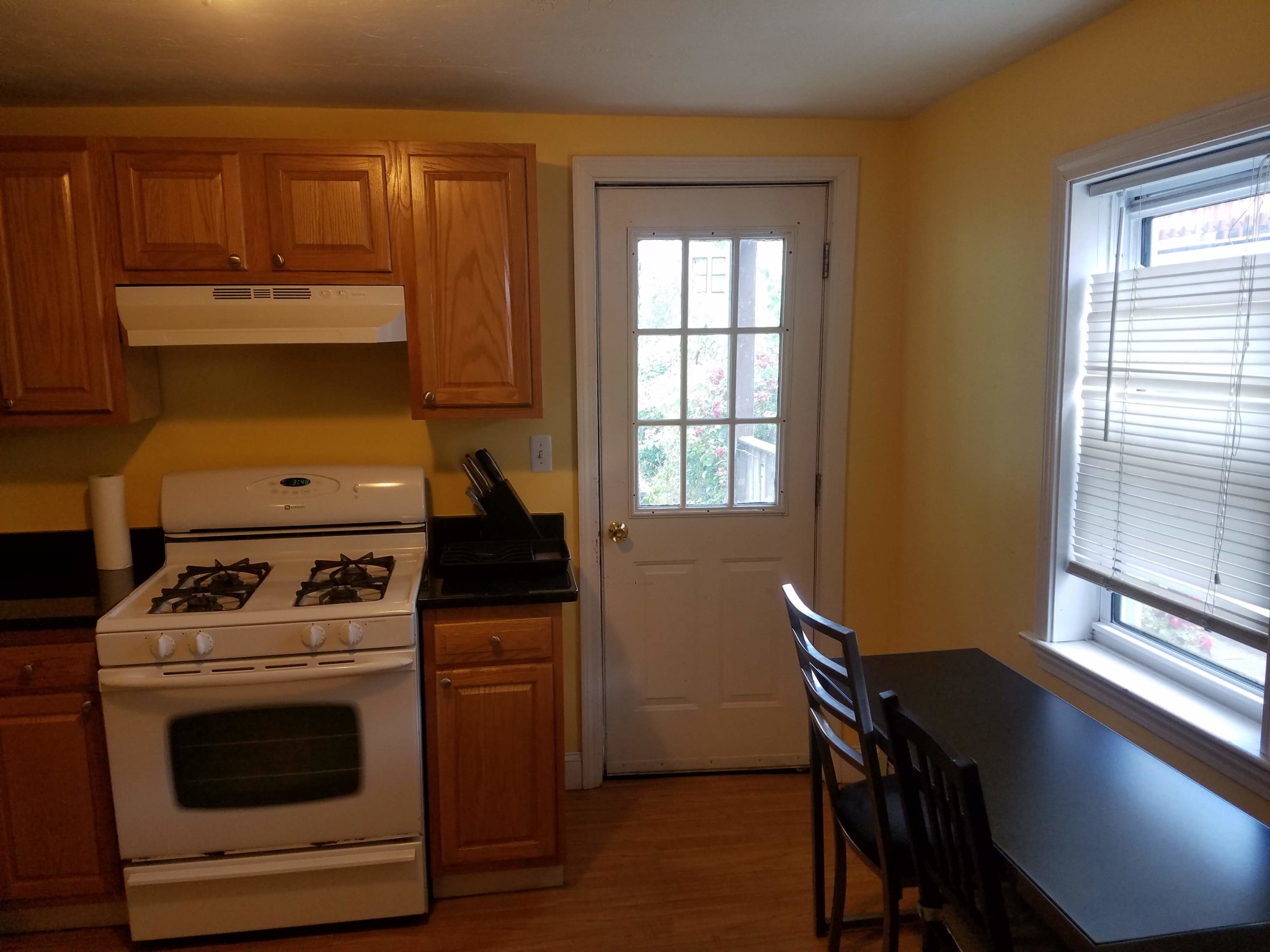 2 bed, 1 bath apartment for rent at 175 3rd St Unit 1, Kendall Square — photo 2 of 14