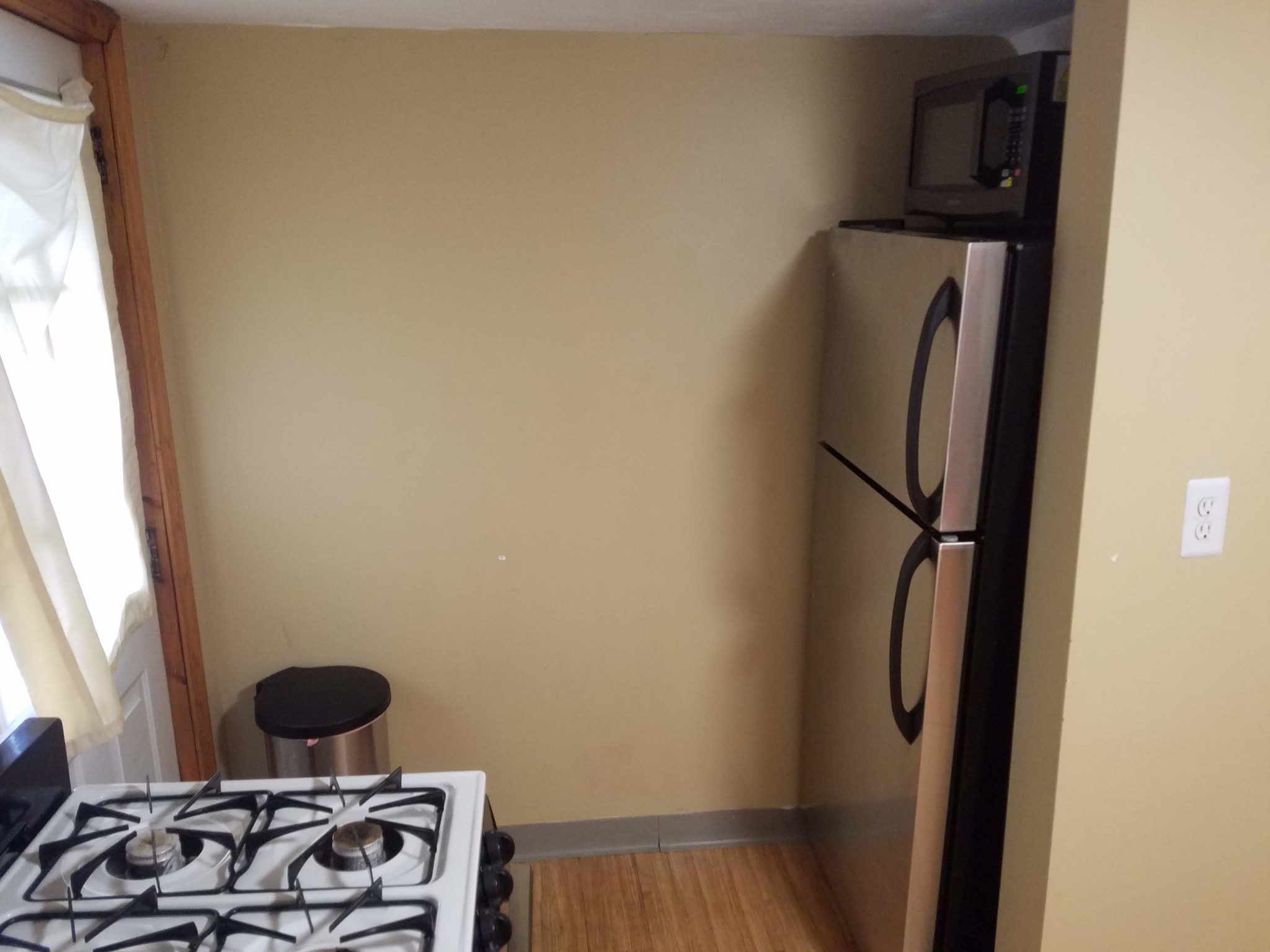 2 bed, 1 bath apartment for rent at 175 3rd St Unit 2, Kendall Square — photo 3 of 21