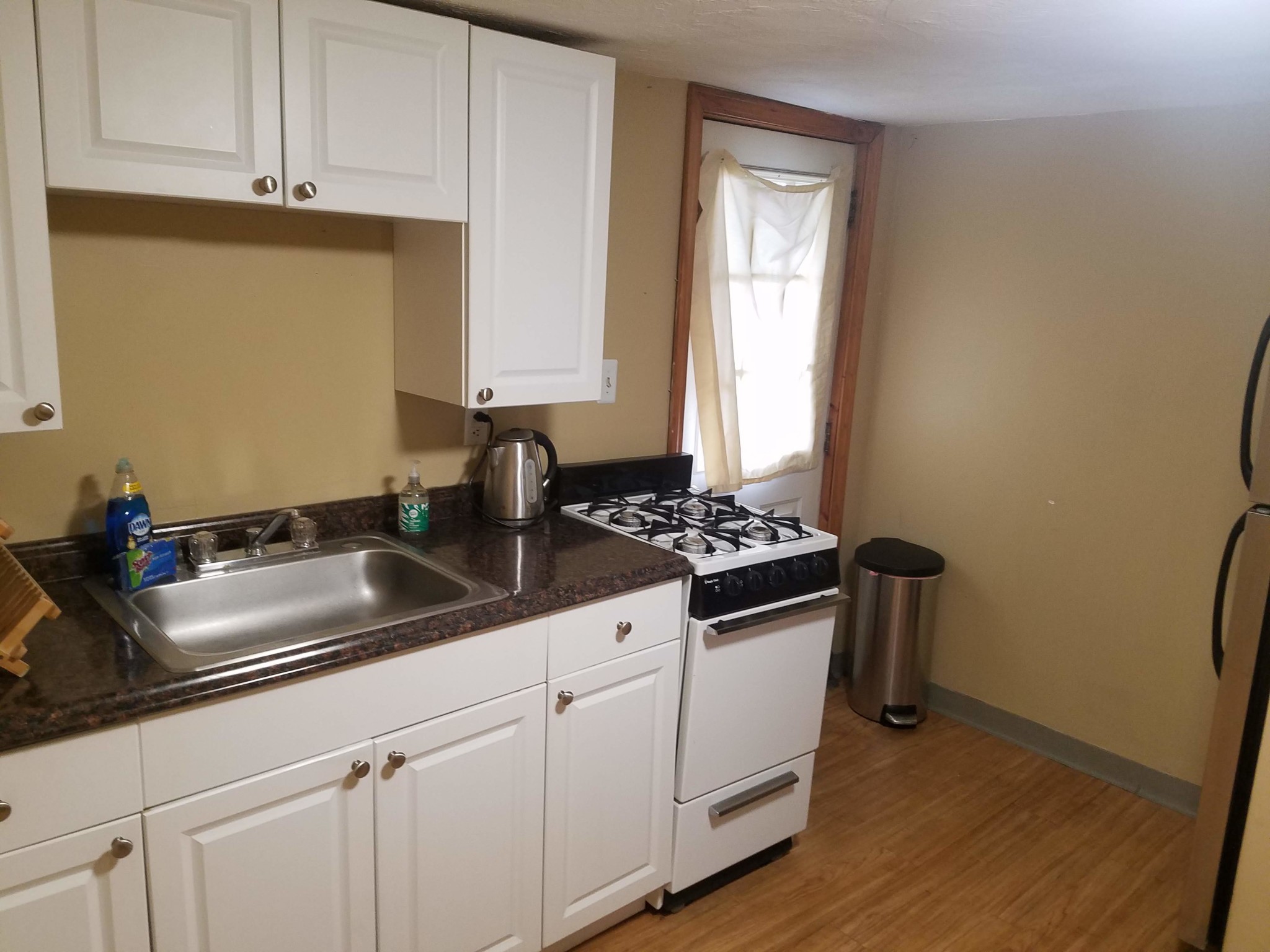 2 bed, 1 bath apartment for rent at 175 3rd St Unit 2, Kendall Square